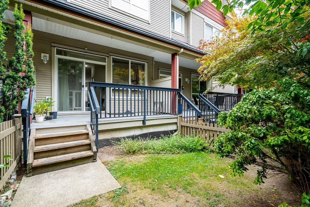16772 61 Avenue #11