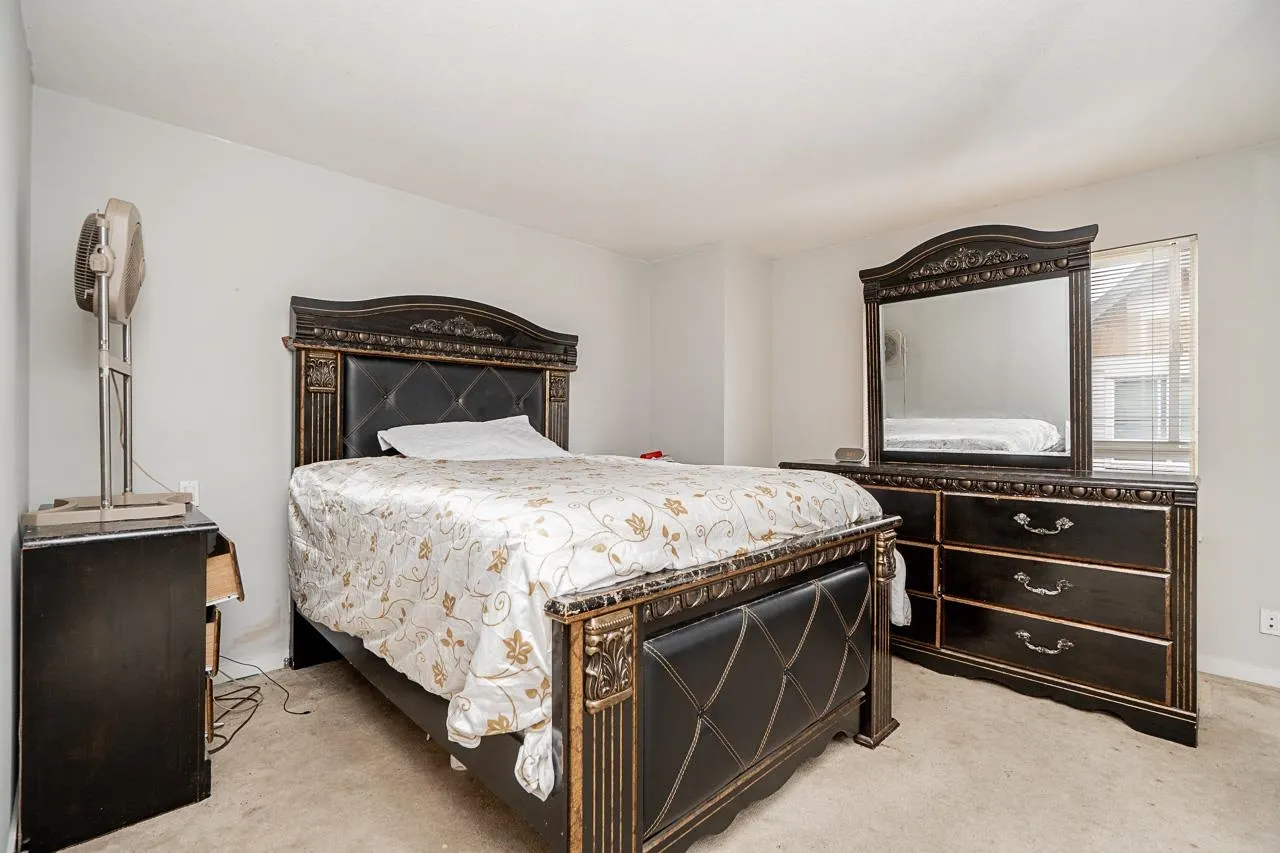 16772 61 Avenue #11