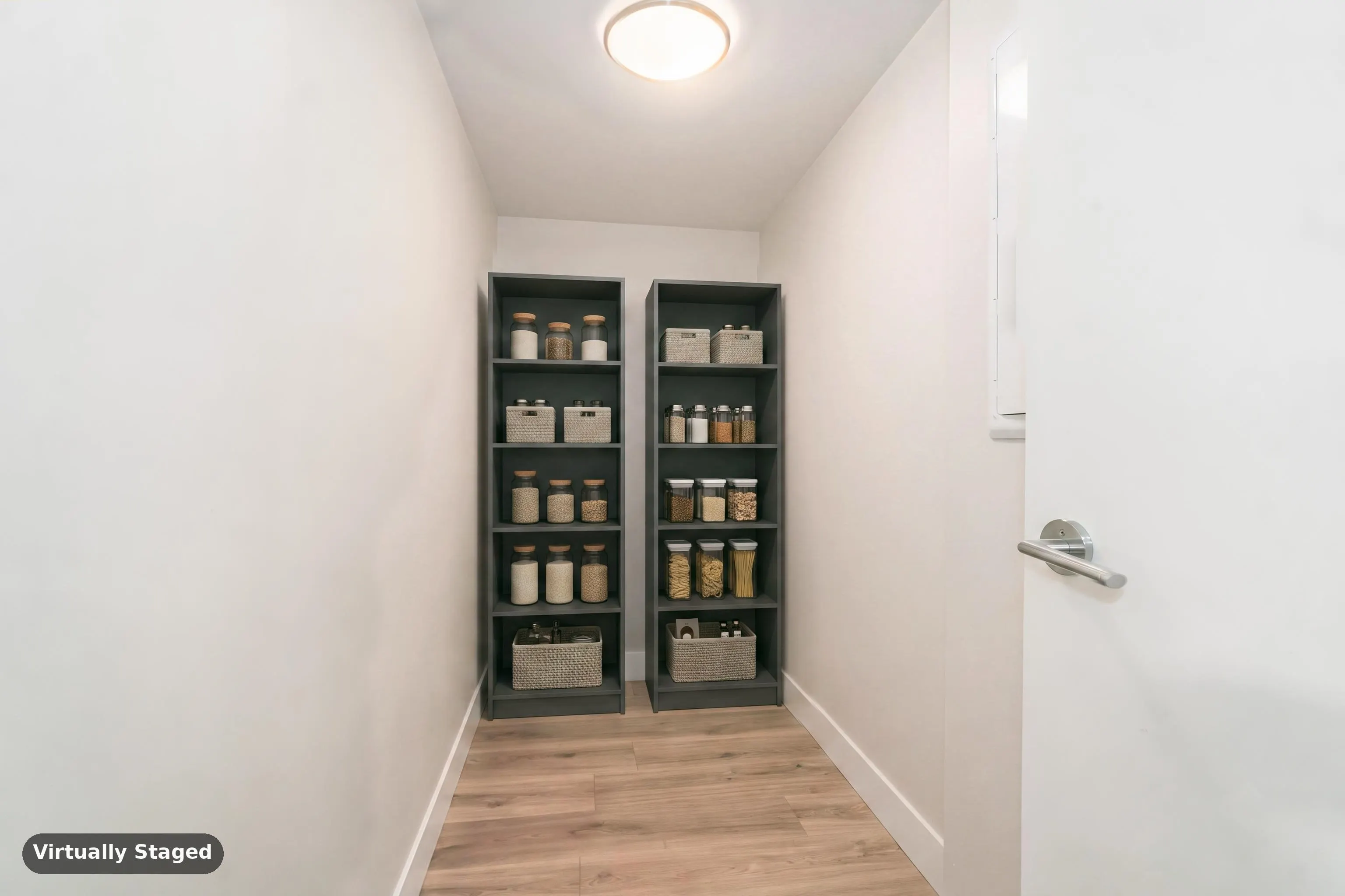 1088 Richards Street #813