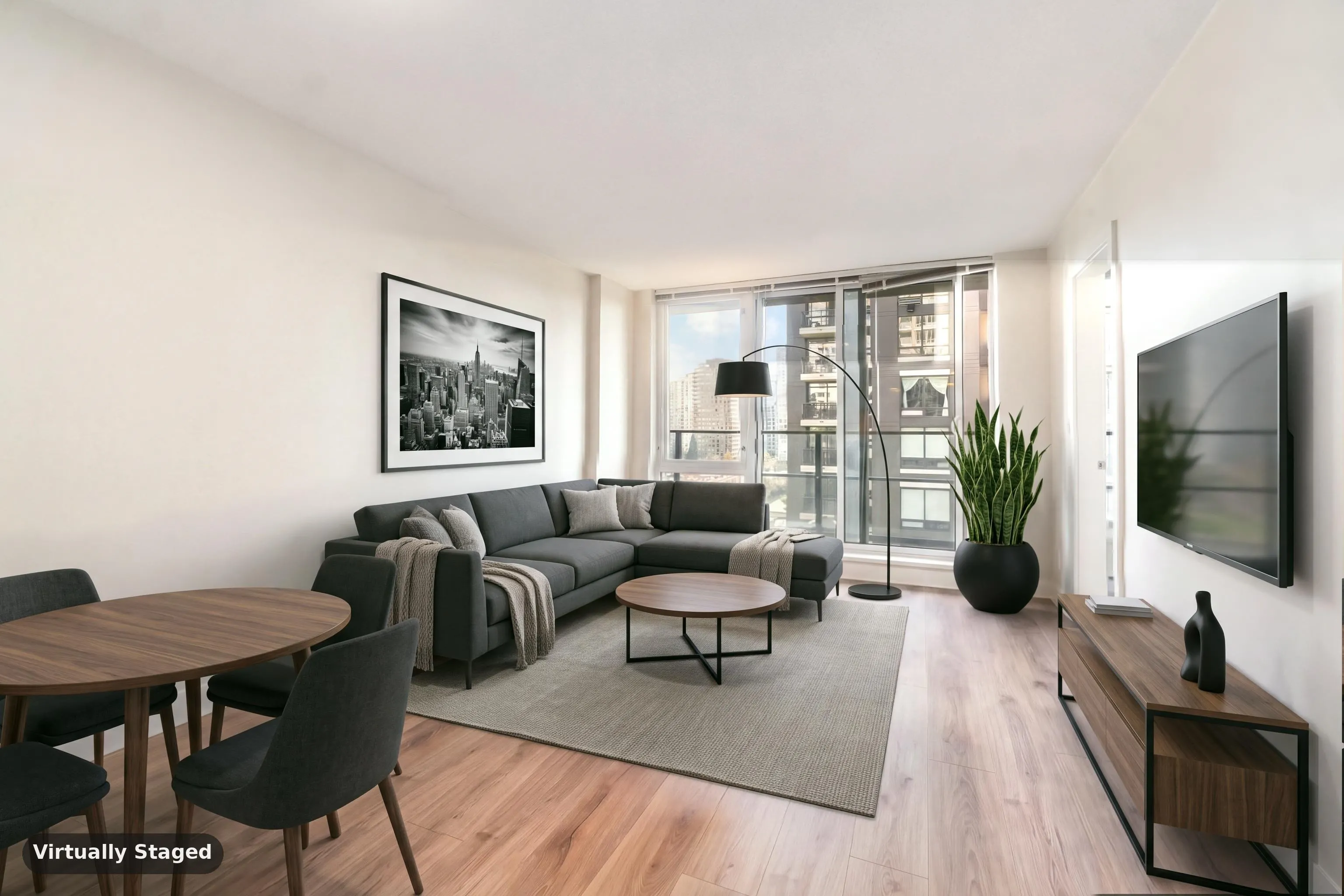 1088 Richards Street #813