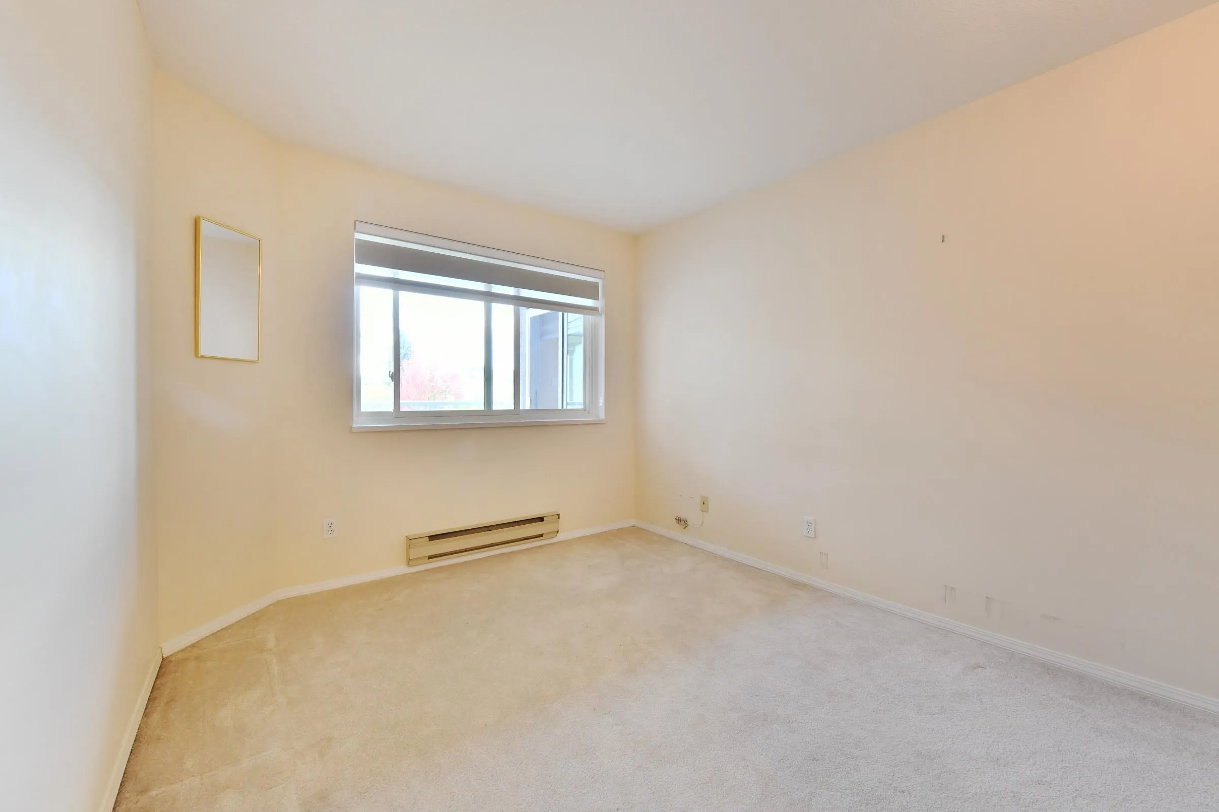 20600 53a Avenue #205