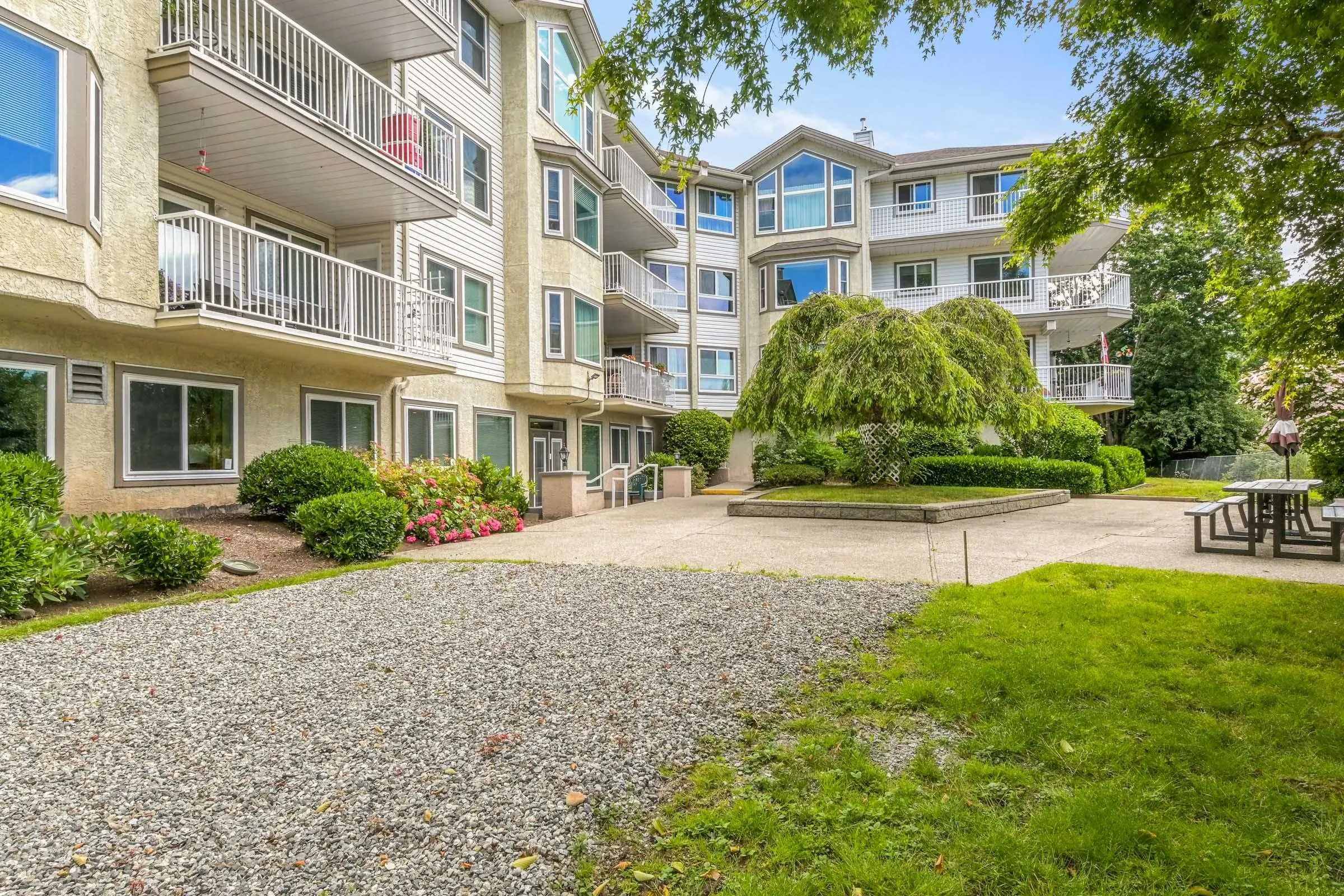 20600 53a Avenue #205