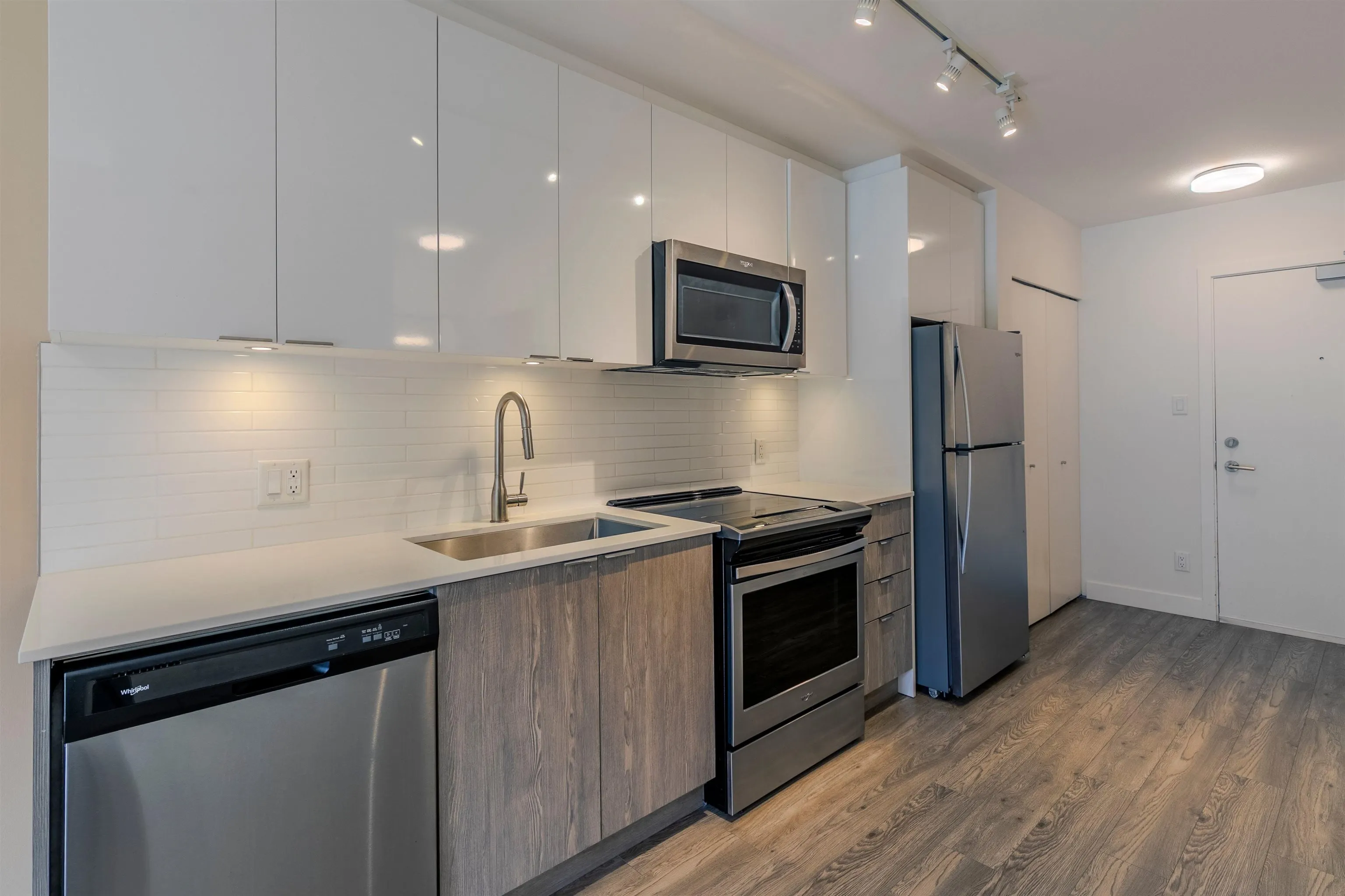 37881 Cleveland Avenue #203