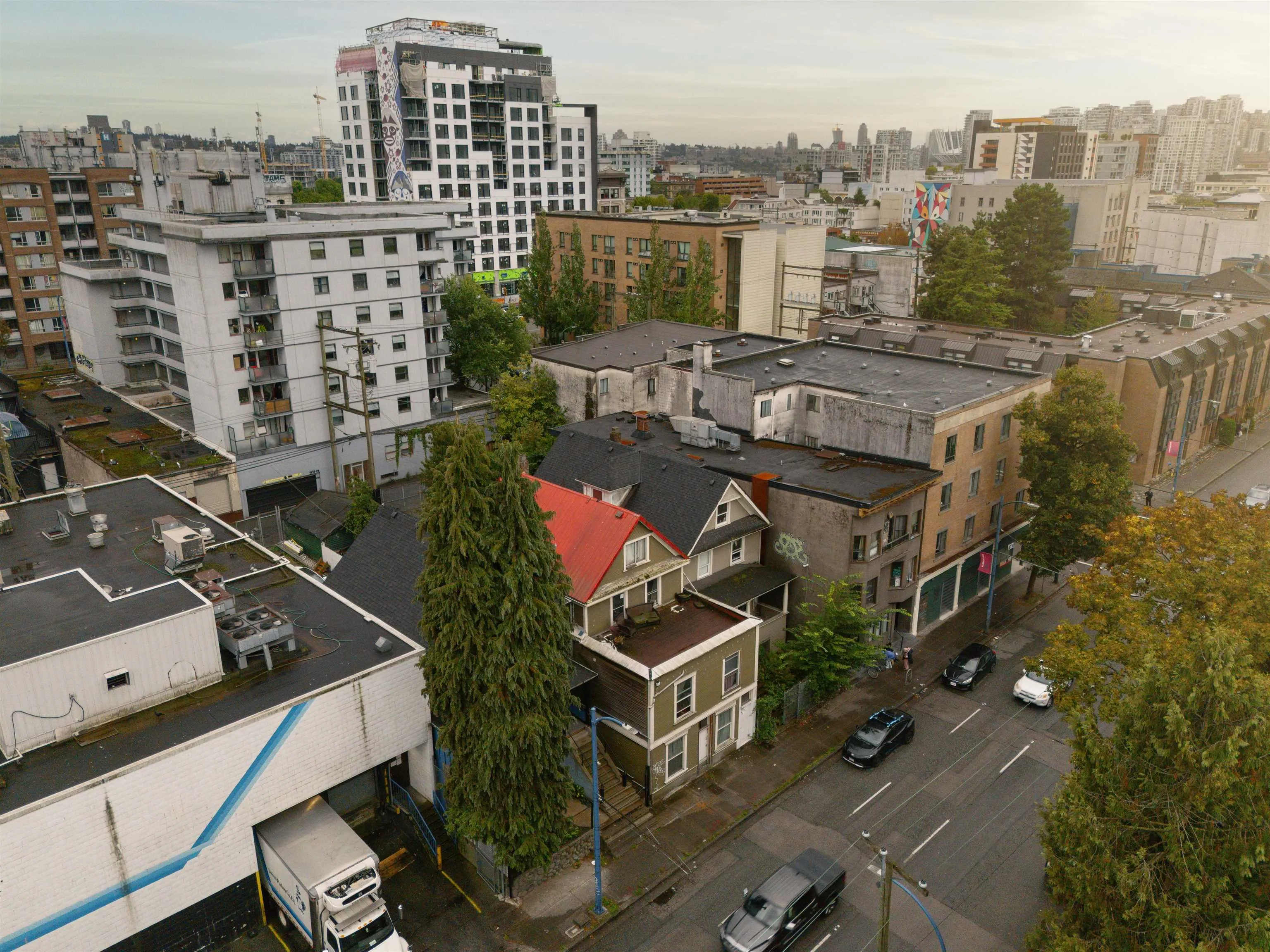 522 E Cordova Street