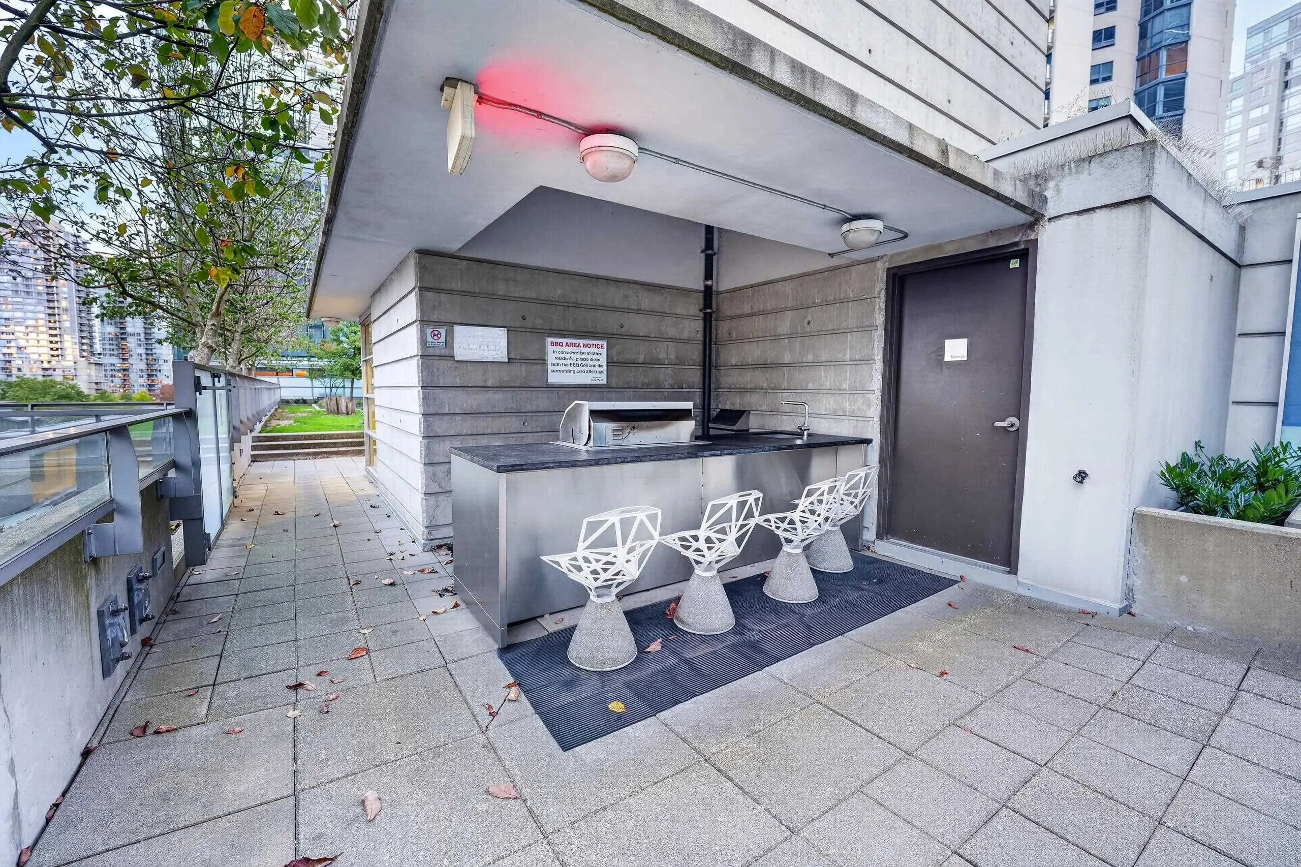 1477 W Pender Street #206