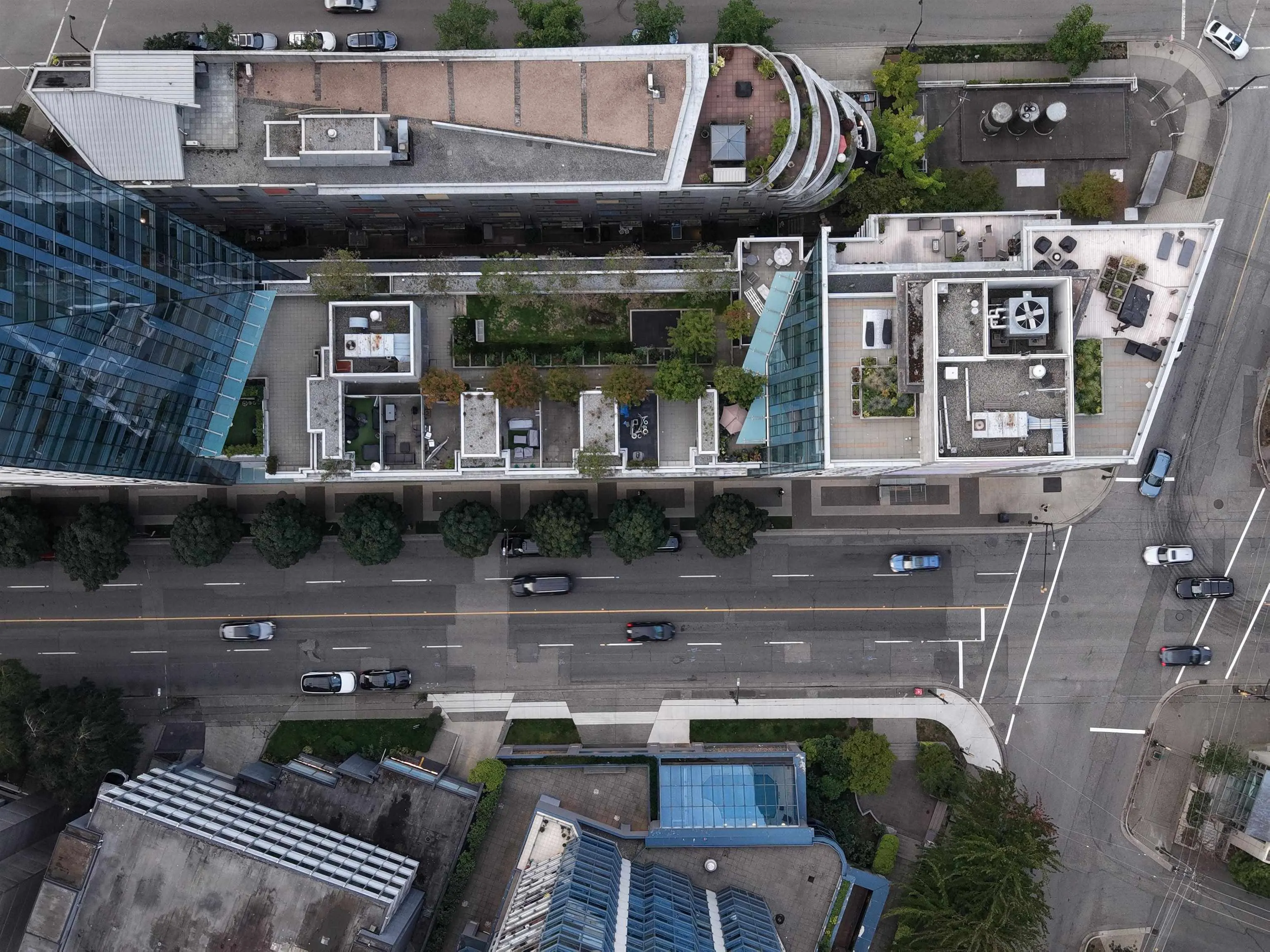 1477 W Pender Street #206