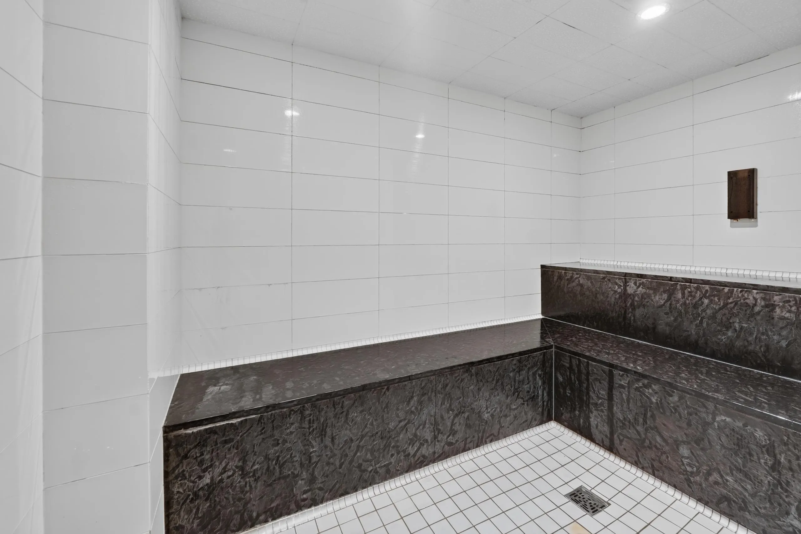 1477 W Pender Street #206