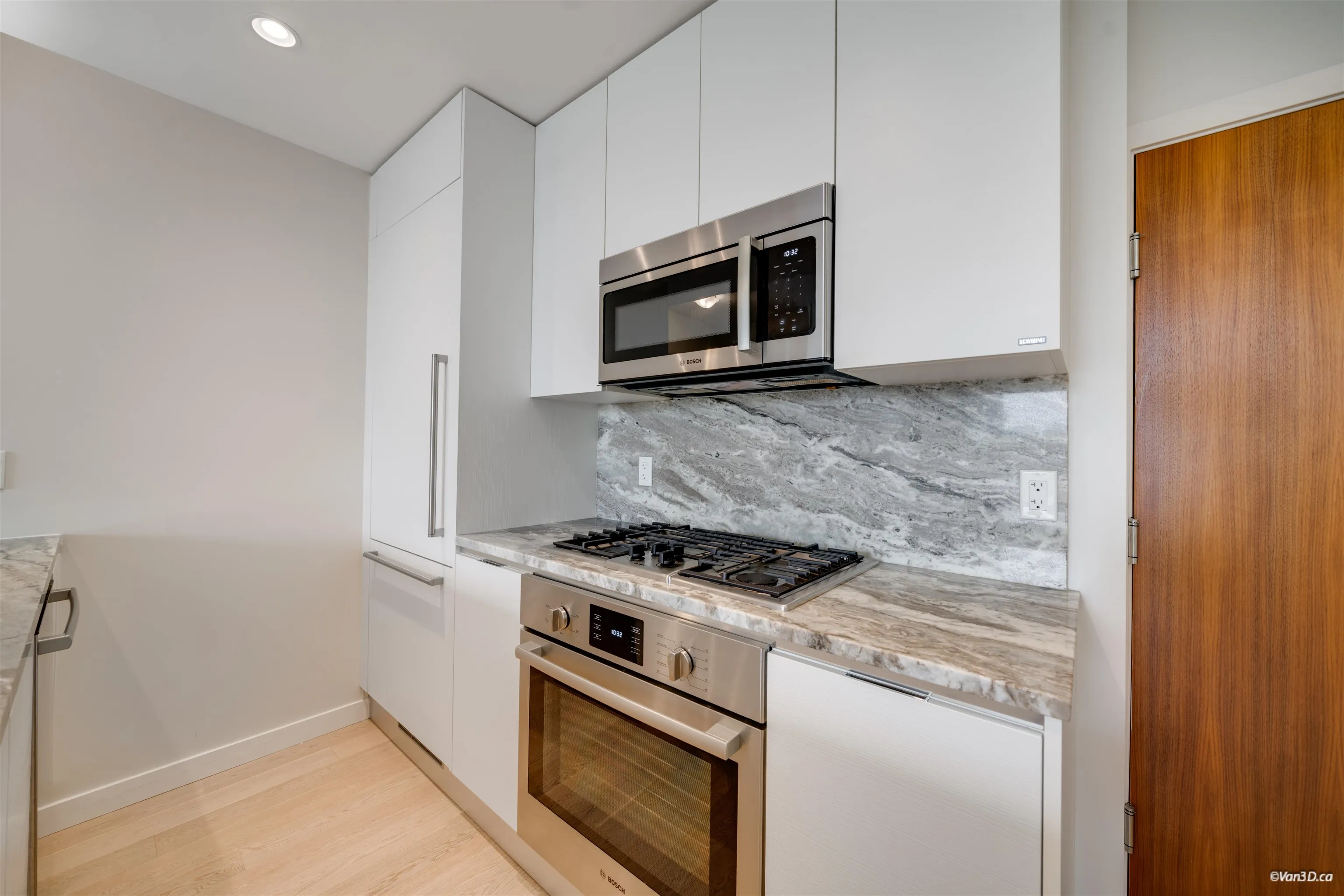 2565 Maple Street #704