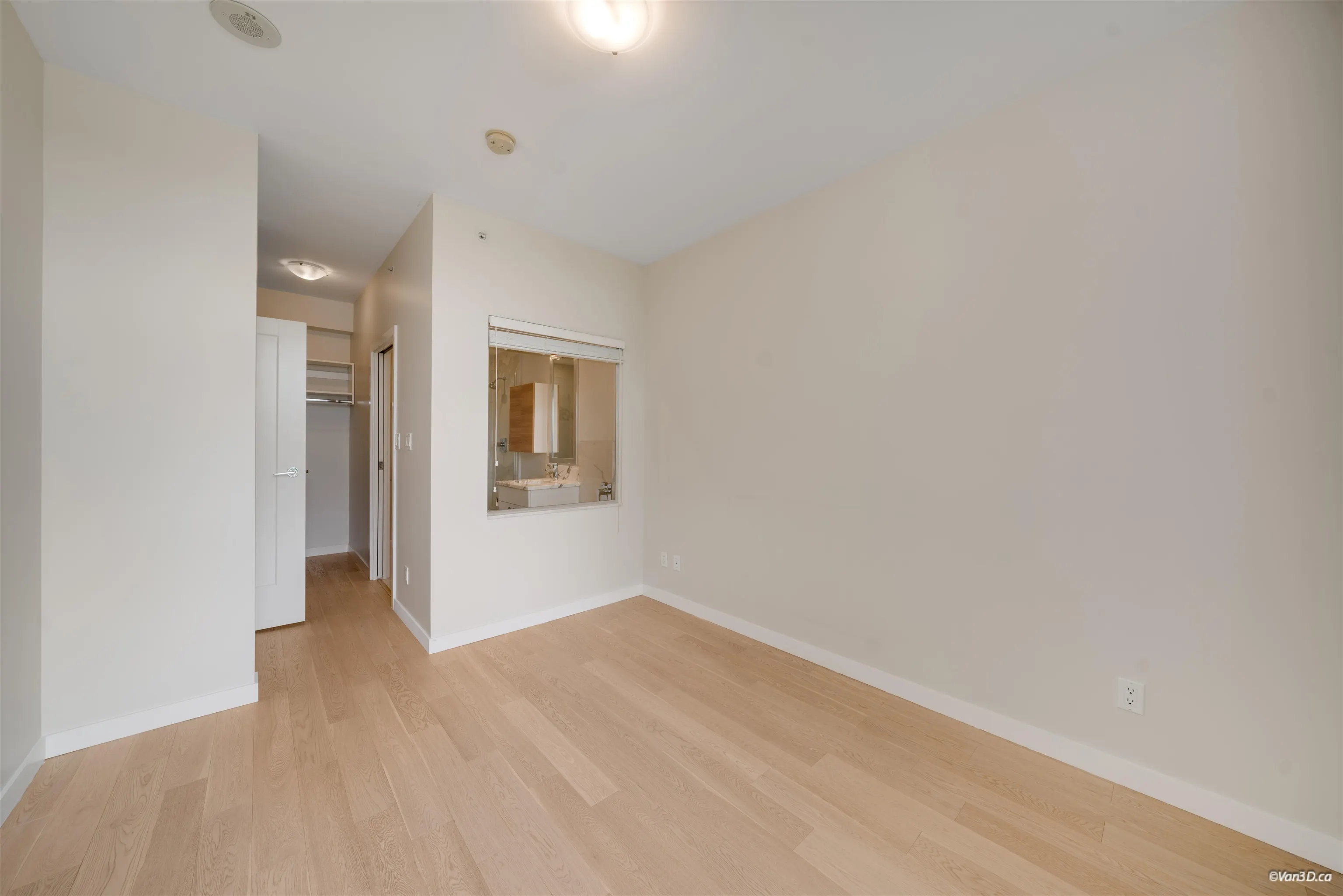 2565 Maple Street #704