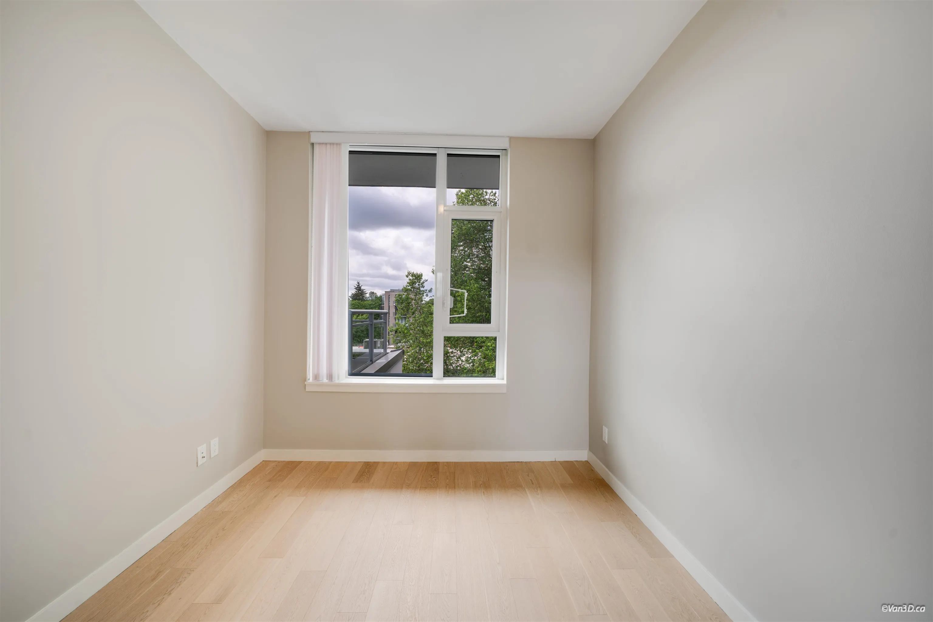 2565 Maple Street #704