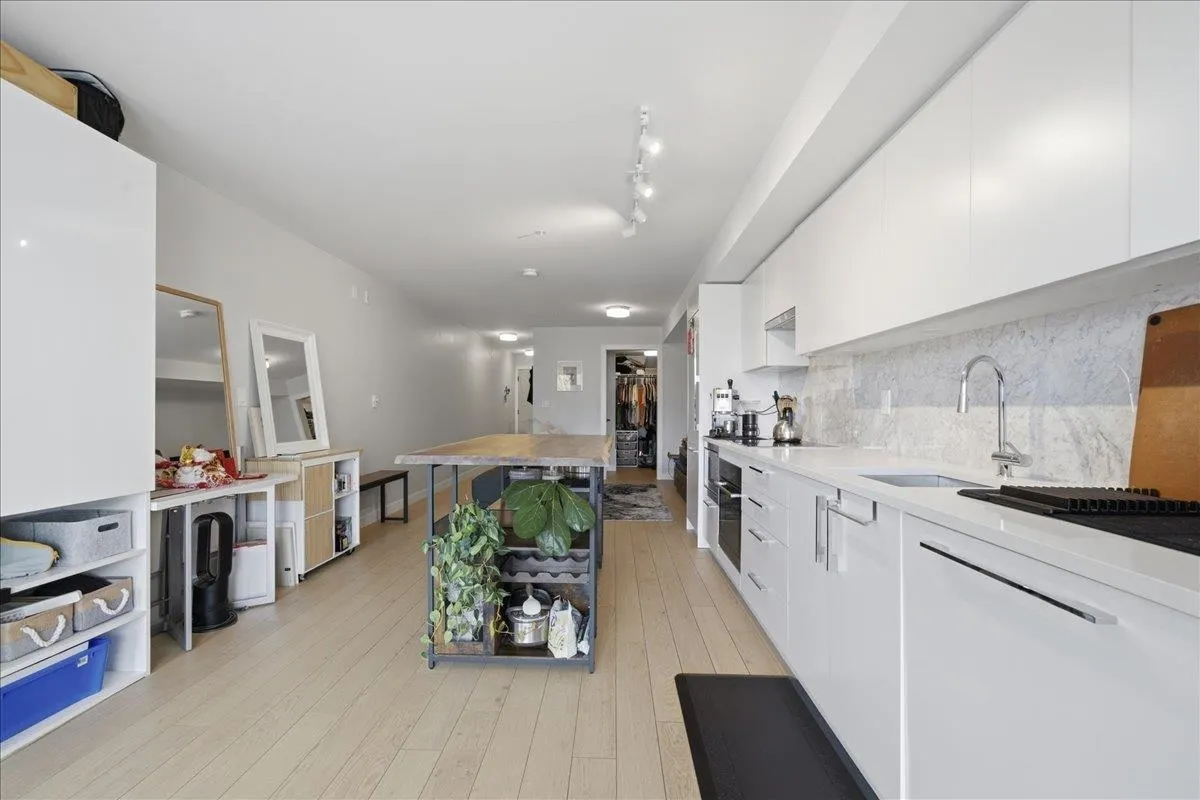 2508 Fraser Street #203