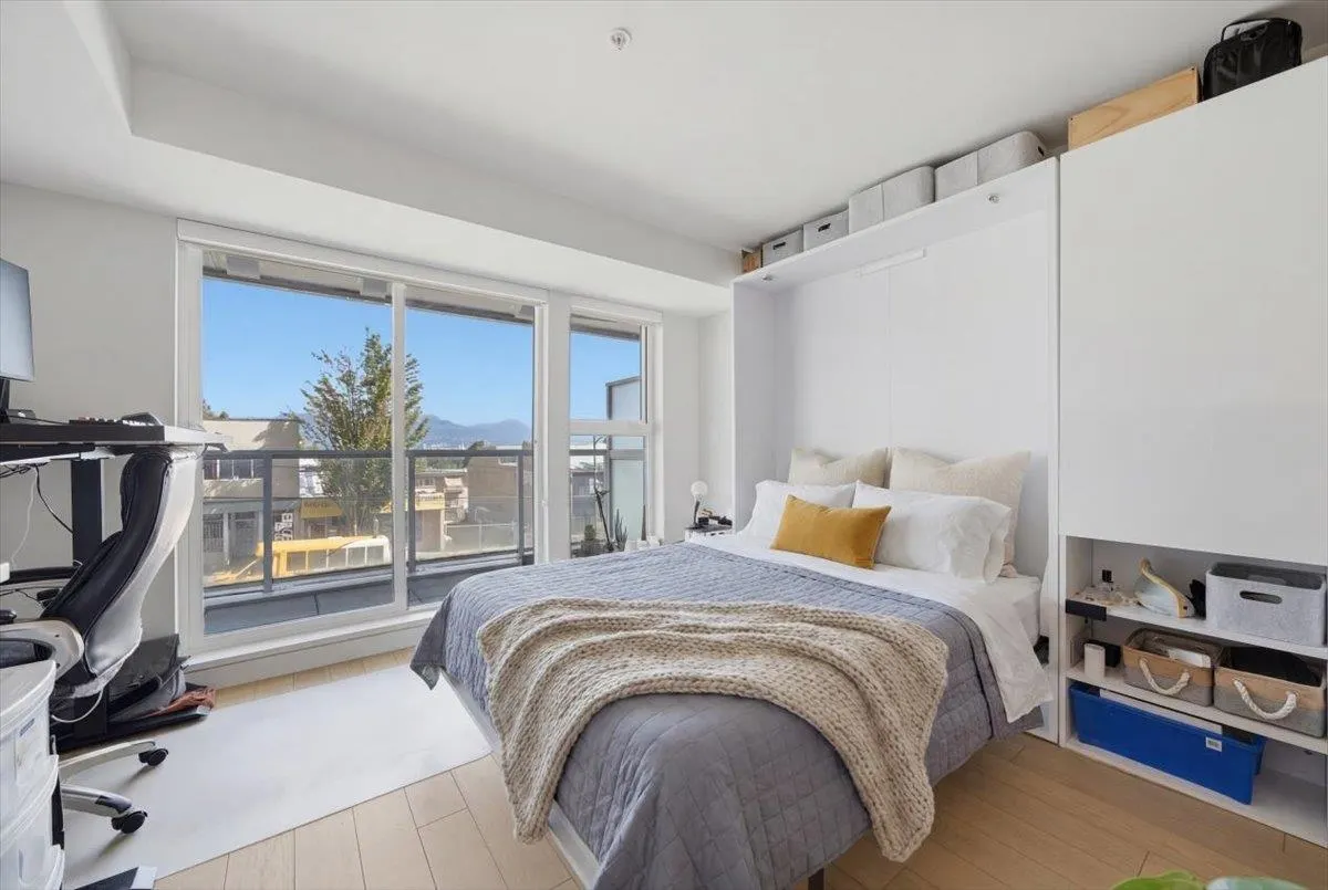 2508 Fraser Street #203
