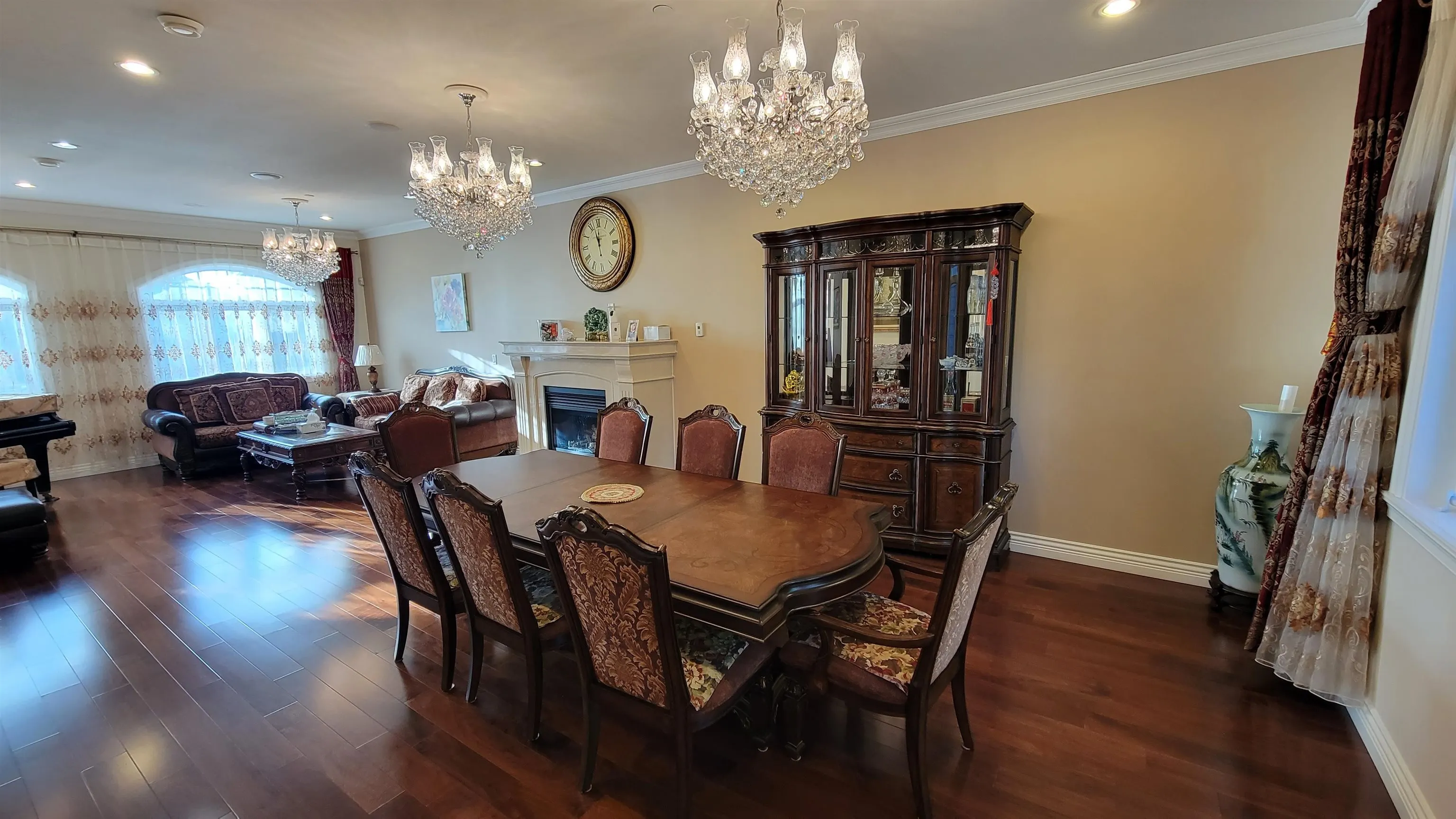 729 W 47th Avenue