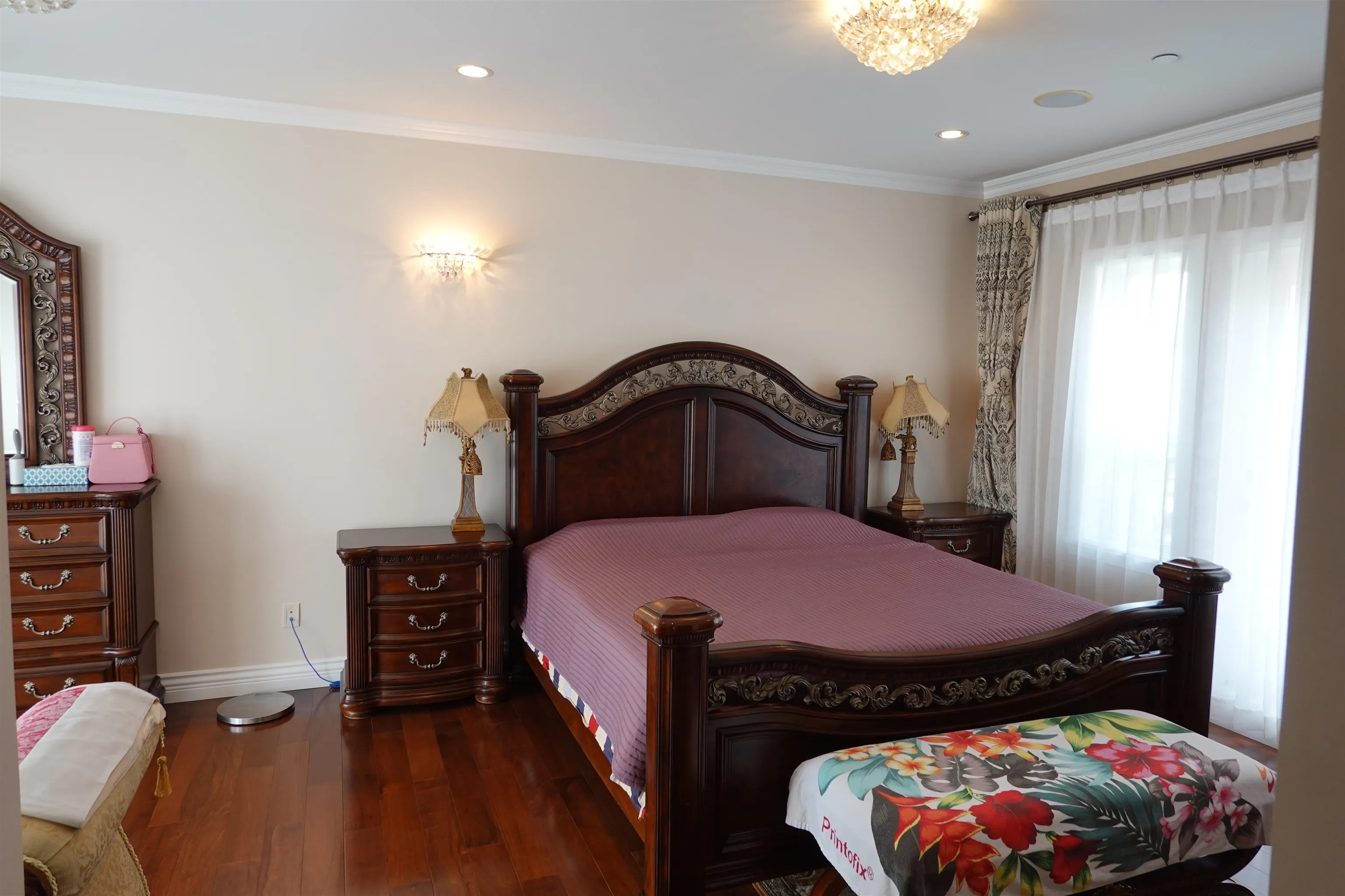 729 W 47th Avenue