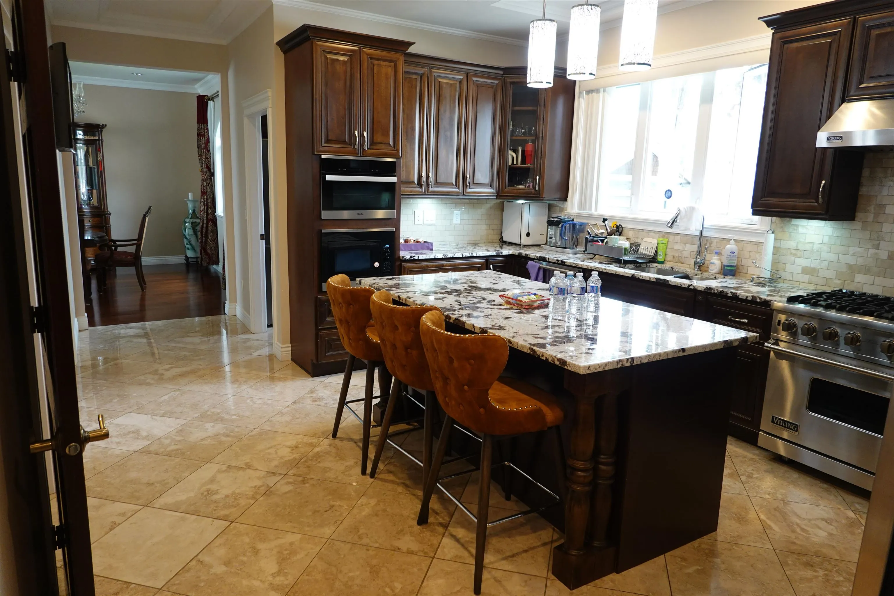 729 W 47th Avenue