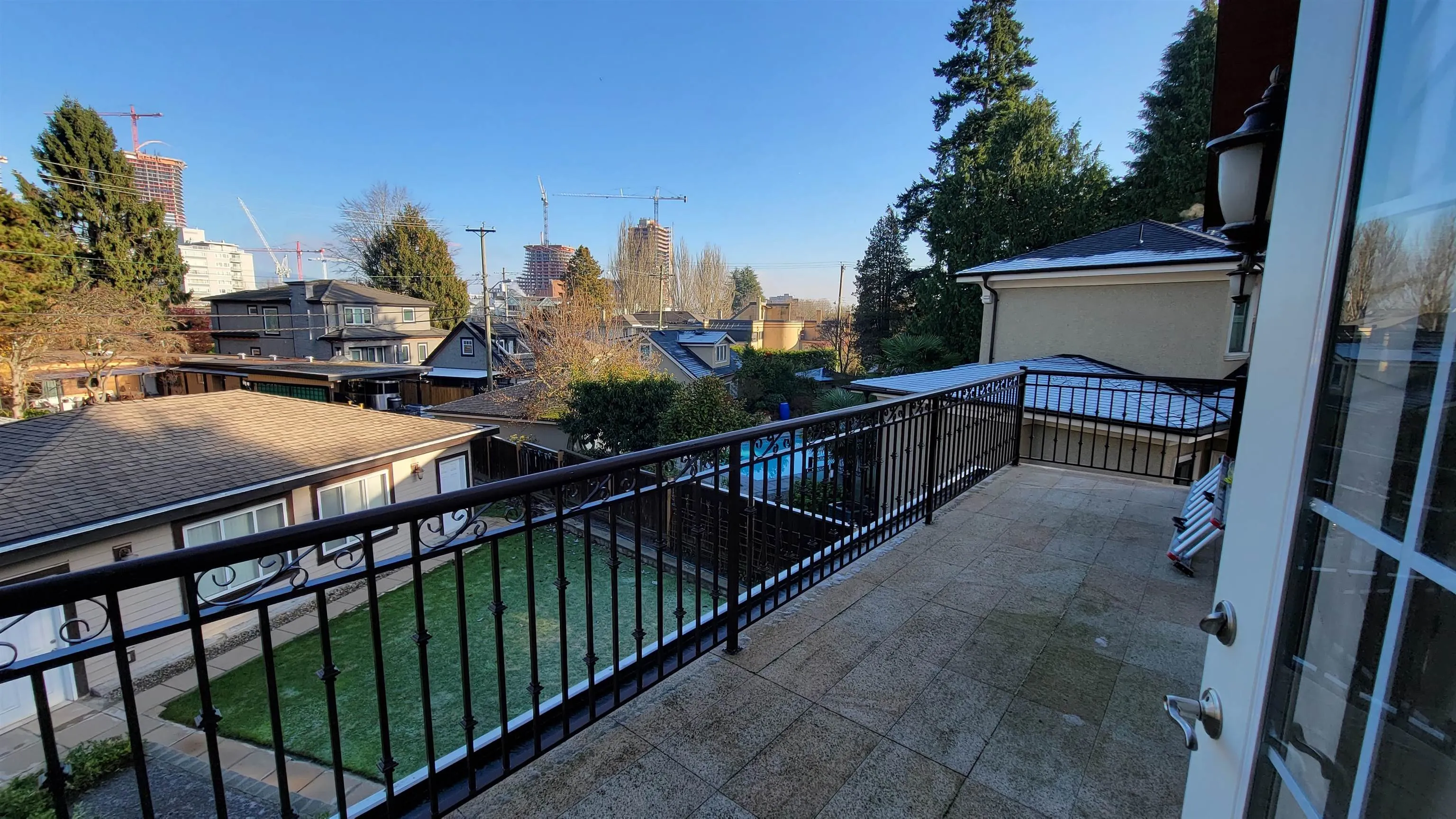 729 W 47th Avenue