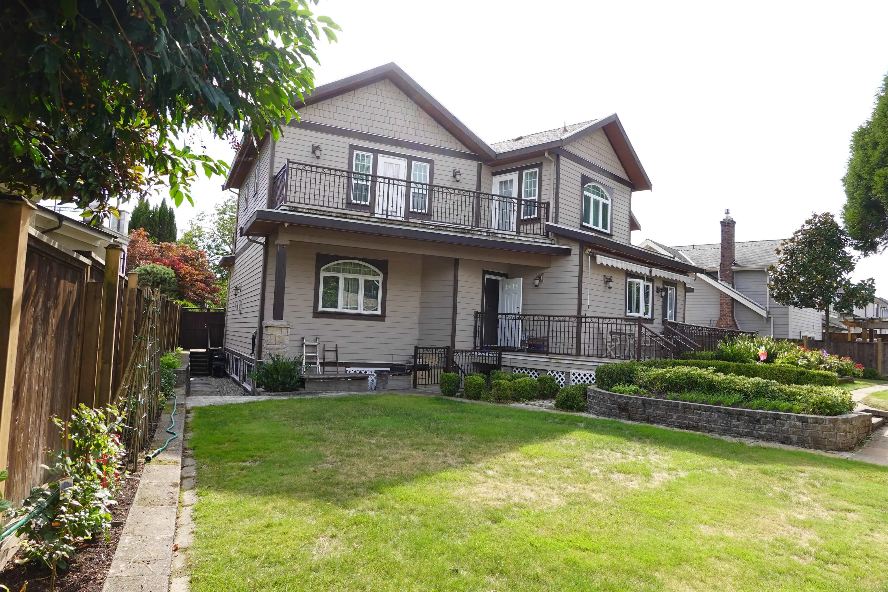 729 W 47th Avenue