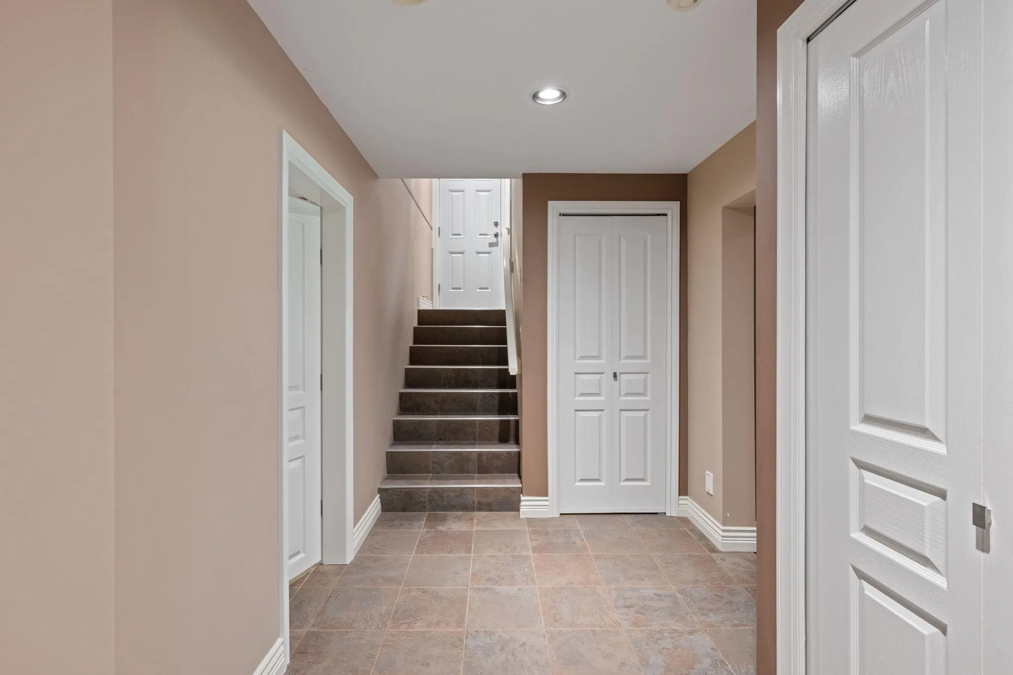 3277 Chartwell Grn