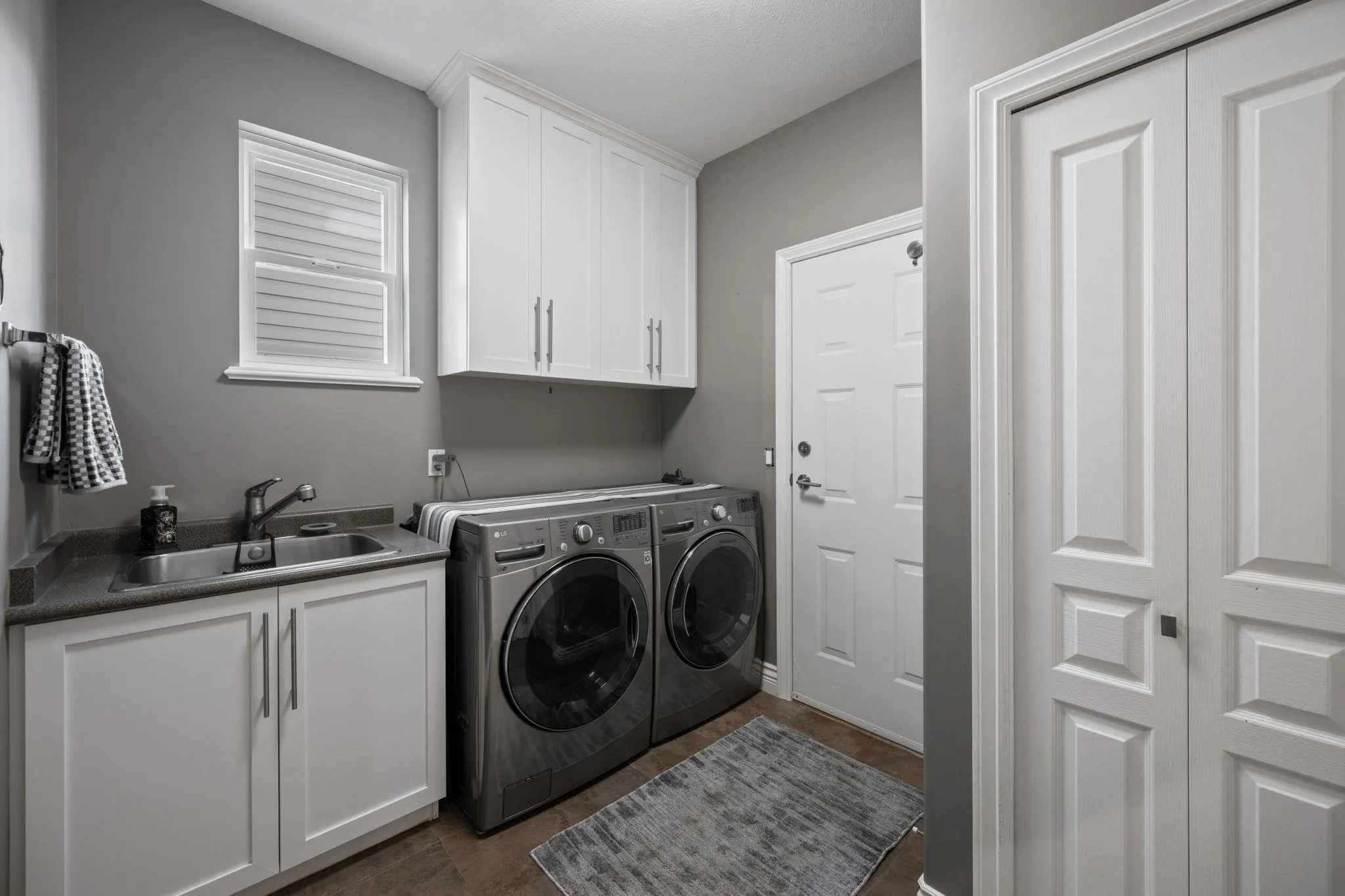 3277 Chartwell Grn