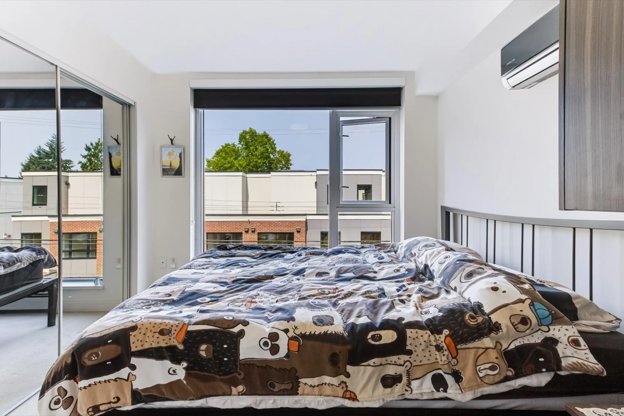 589 W King Edward Avenue #2