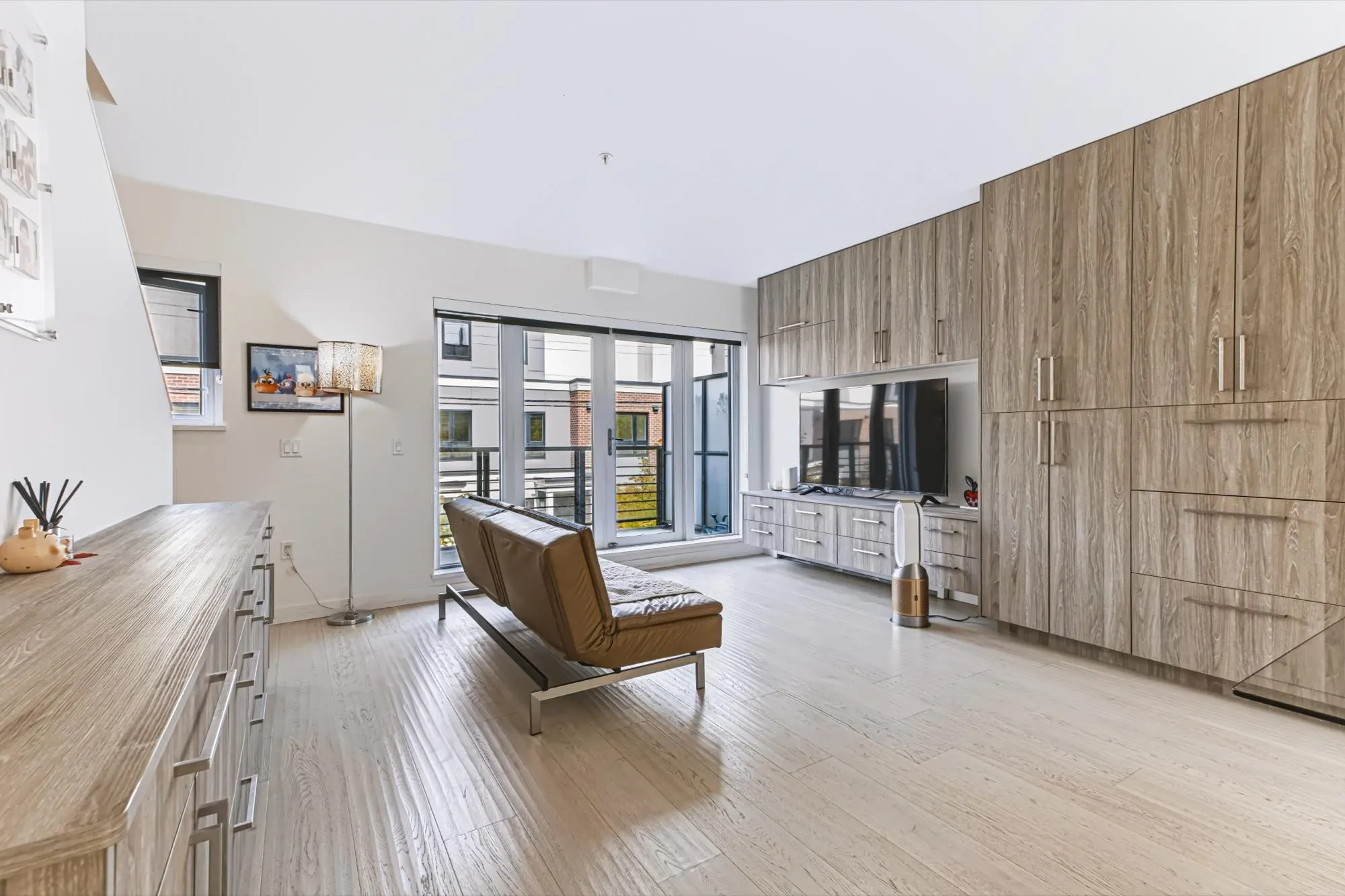 589 W King Edward Avenue #2