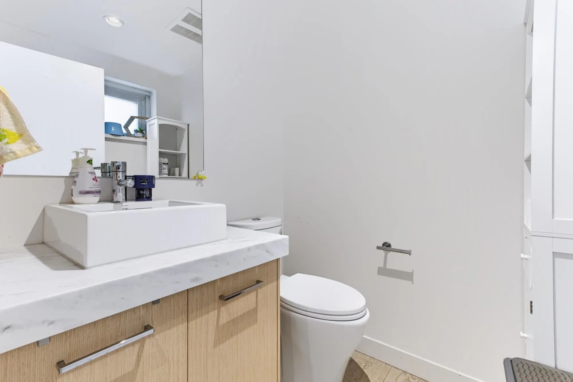 589 W King Edward Avenue #2