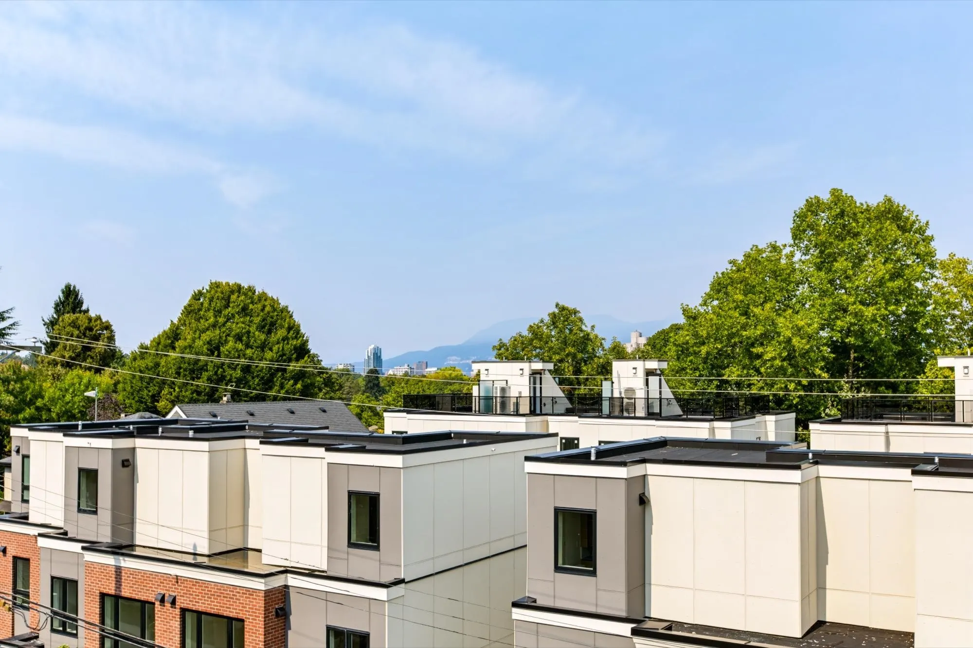 589 W King Edward Avenue #2