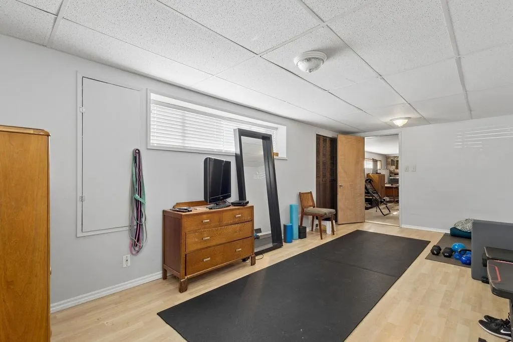 1005 Westmount Drive