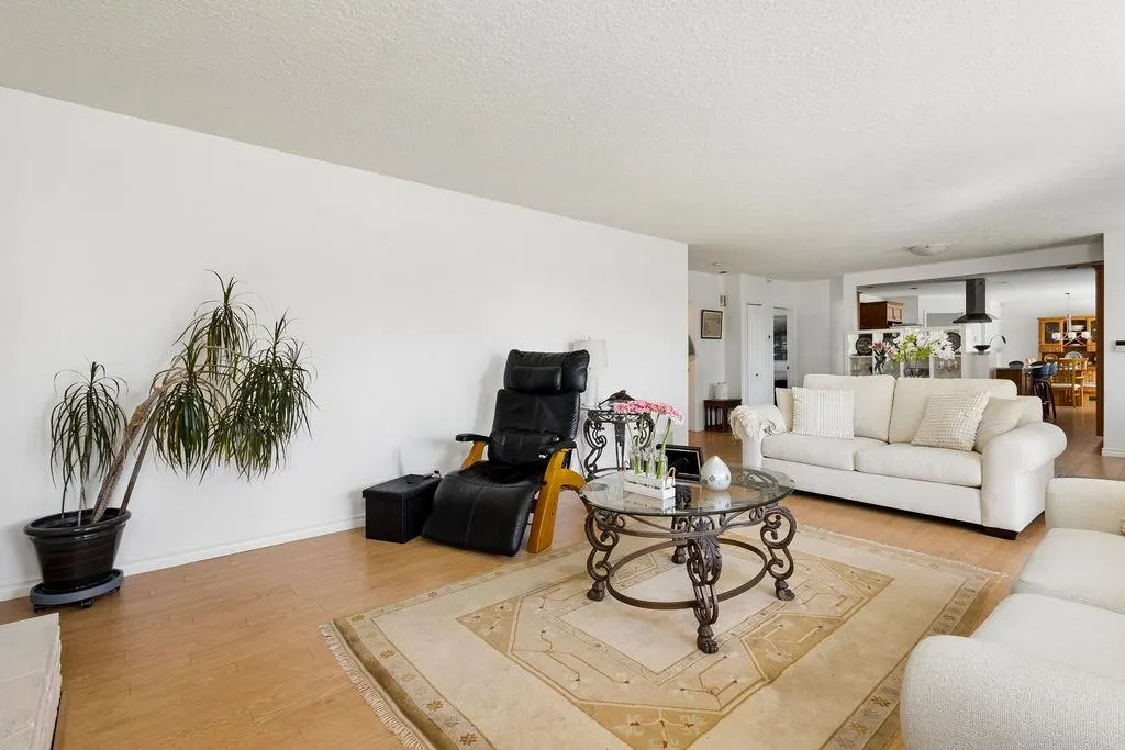 1005 Westmount Drive