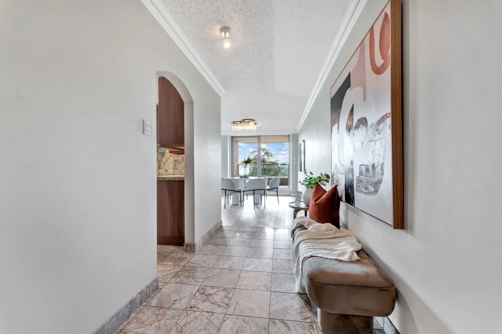 1675 Hornby Street #203