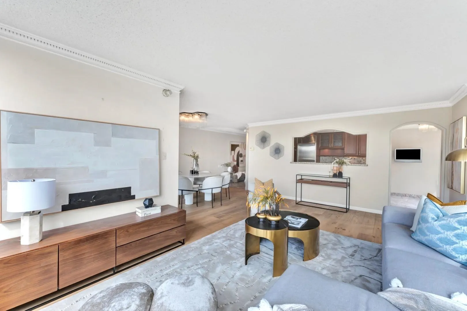 1675 Hornby Street #203