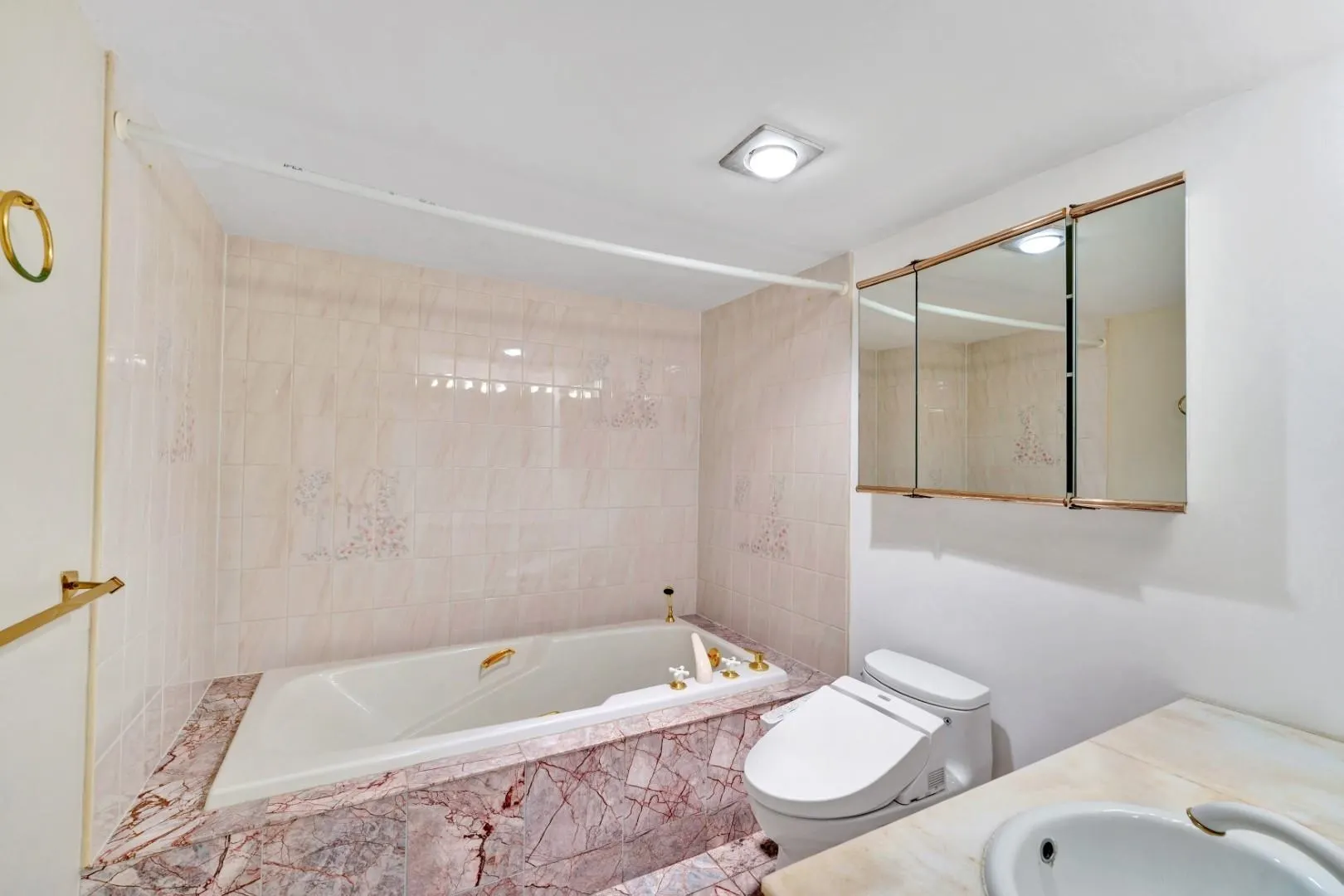 1675 Hornby Street #203