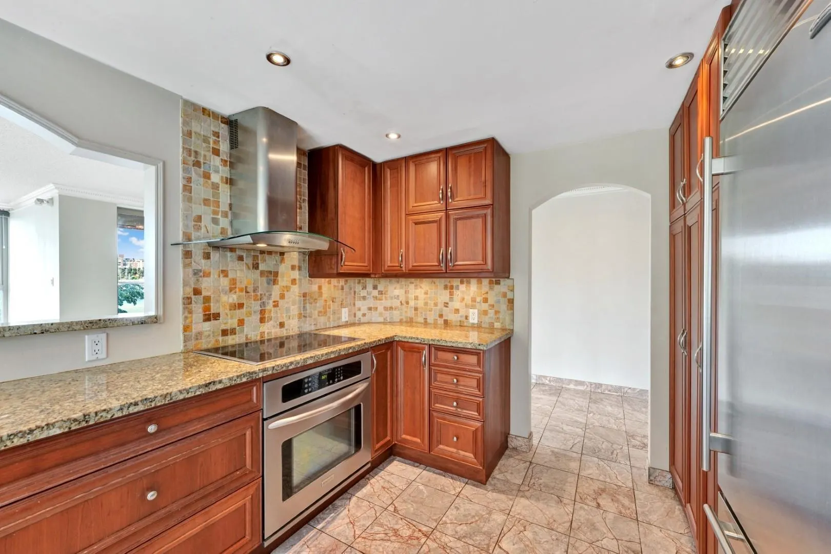 1675 Hornby Street #203