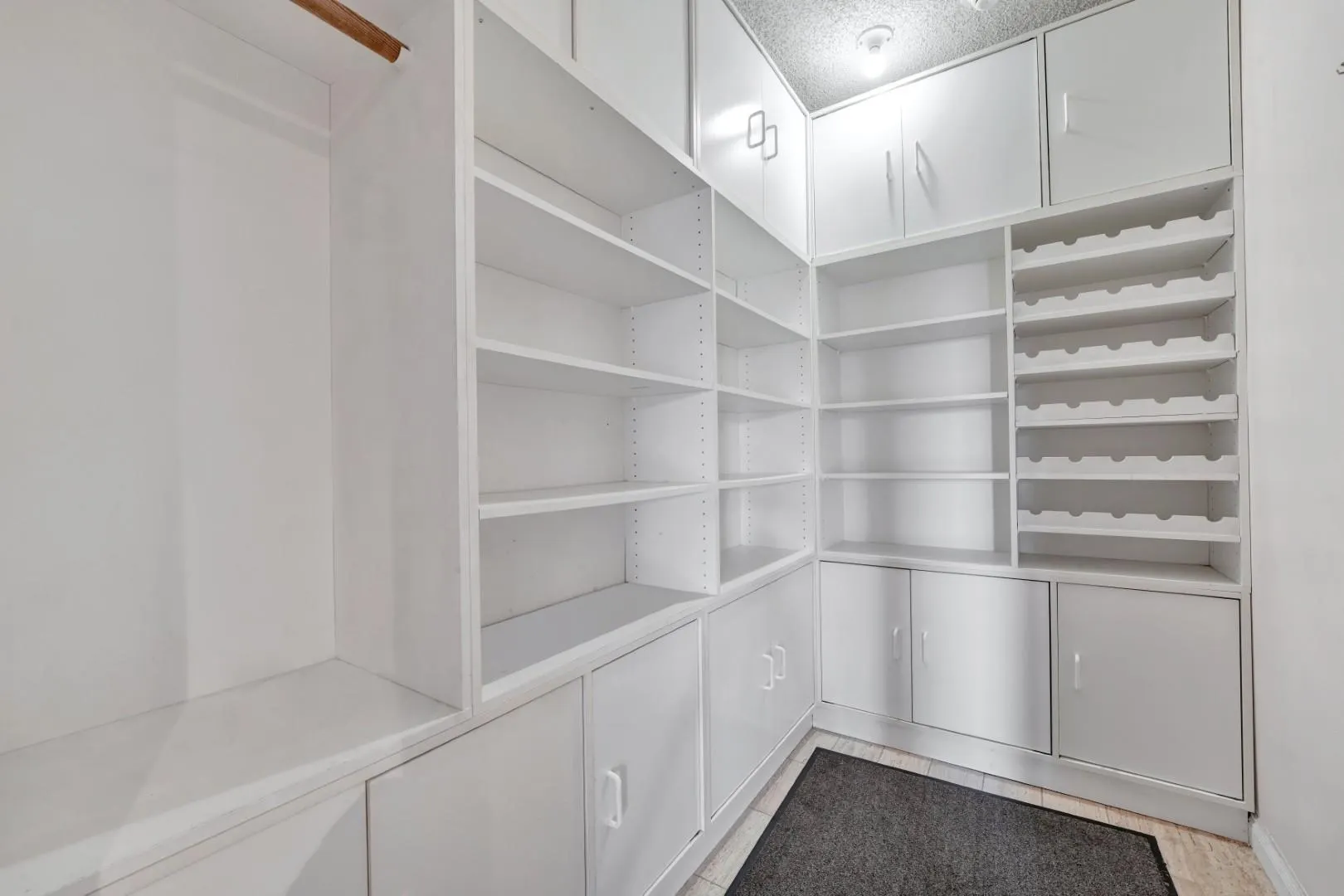 1675 Hornby Street #203