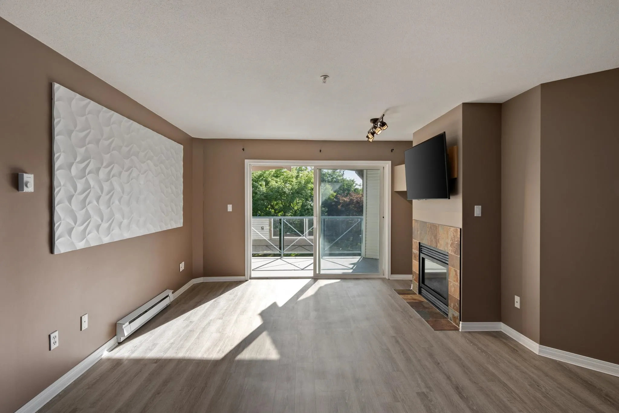 22150 48 Avenue #315