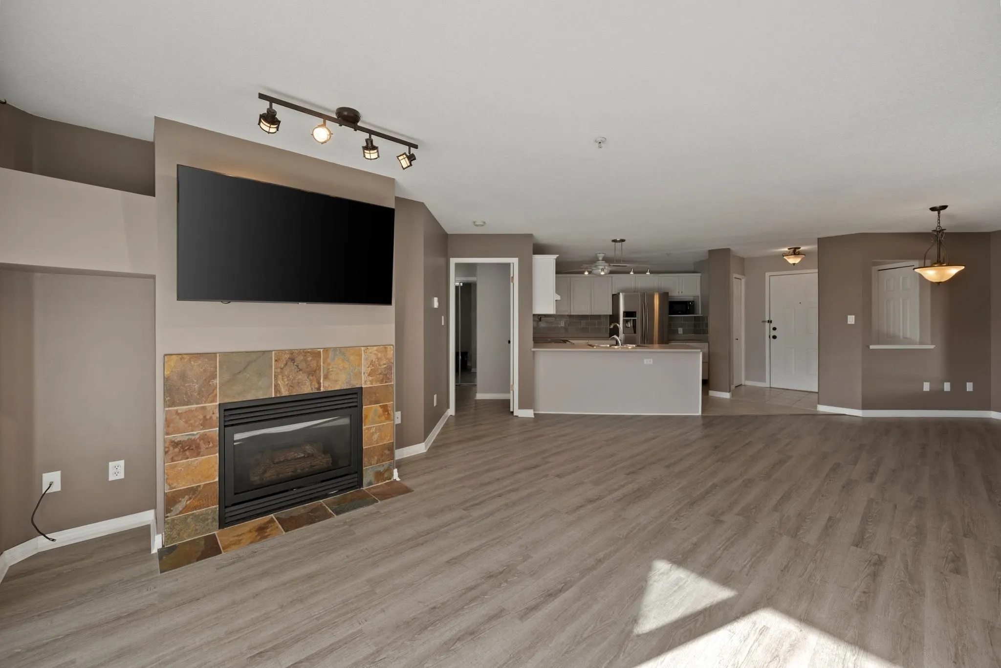 22150 48 Avenue #315