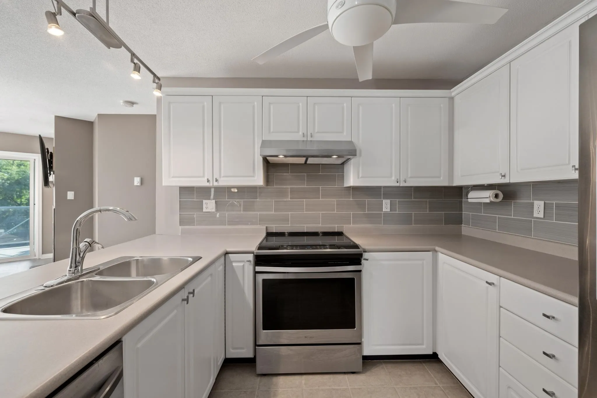 22150 48 Avenue #315