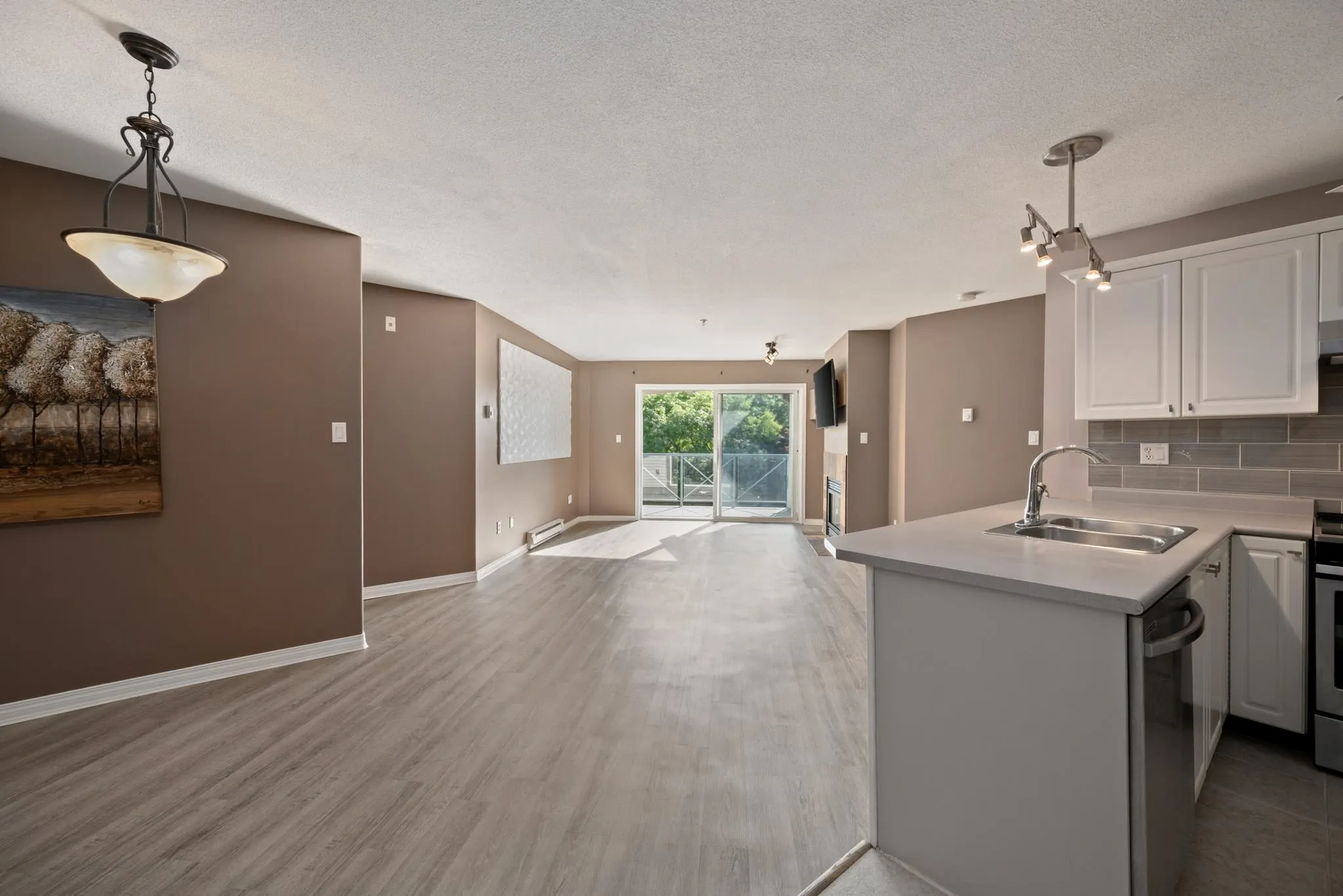 22150 48 Avenue #315