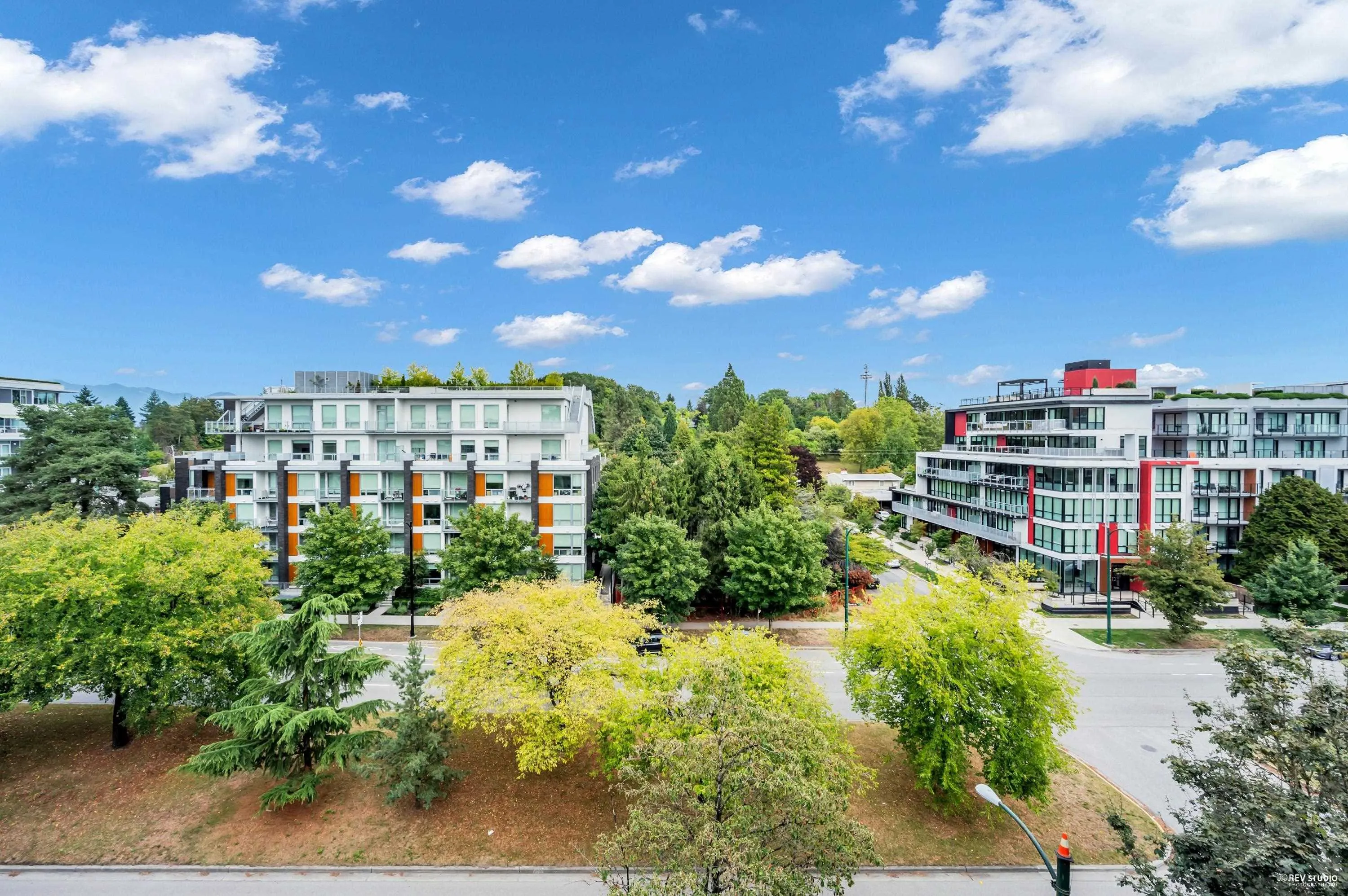 5077 Cambie Street #604