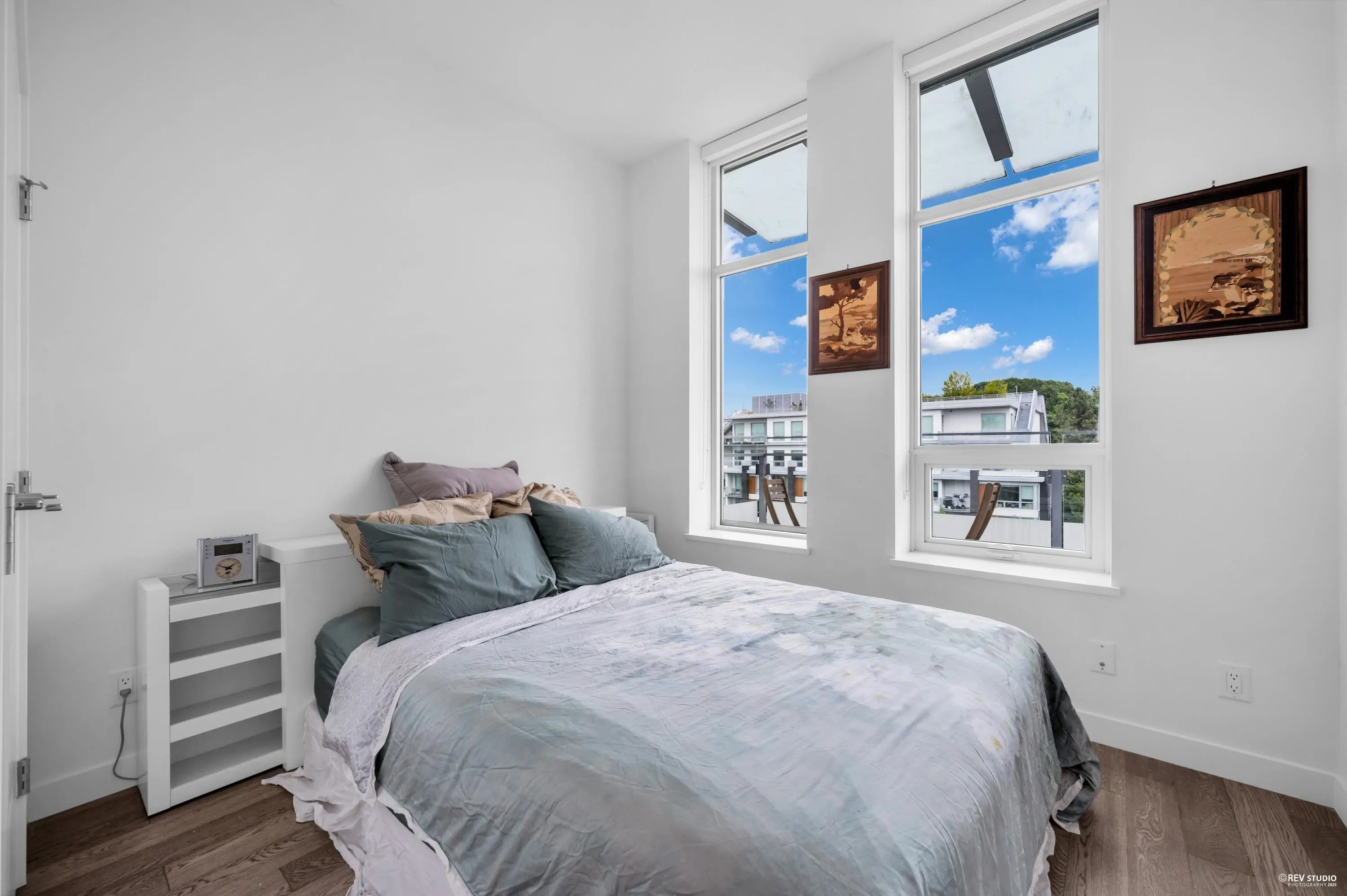 5077 Cambie Street #604
