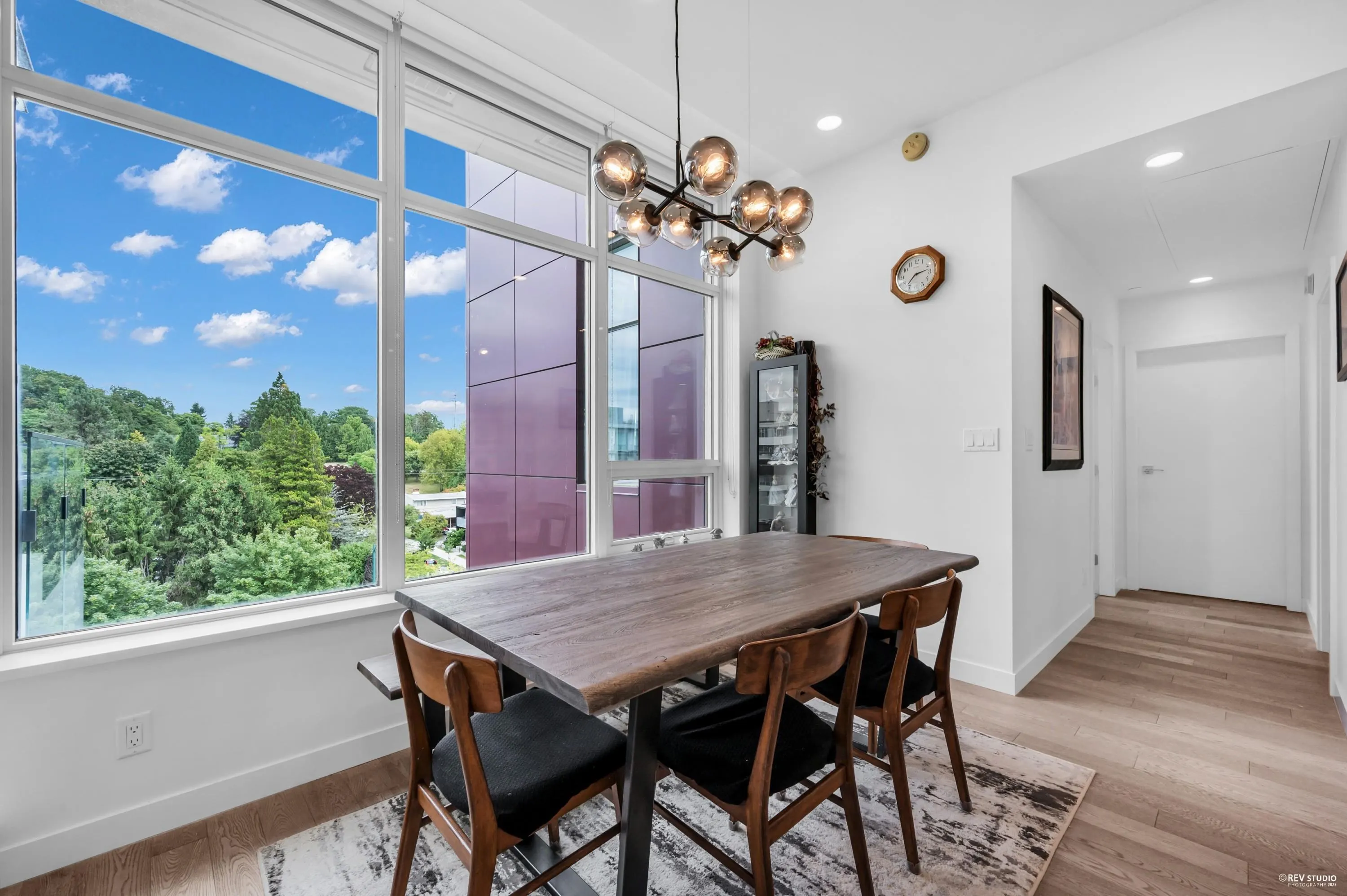 5077 Cambie Street #604