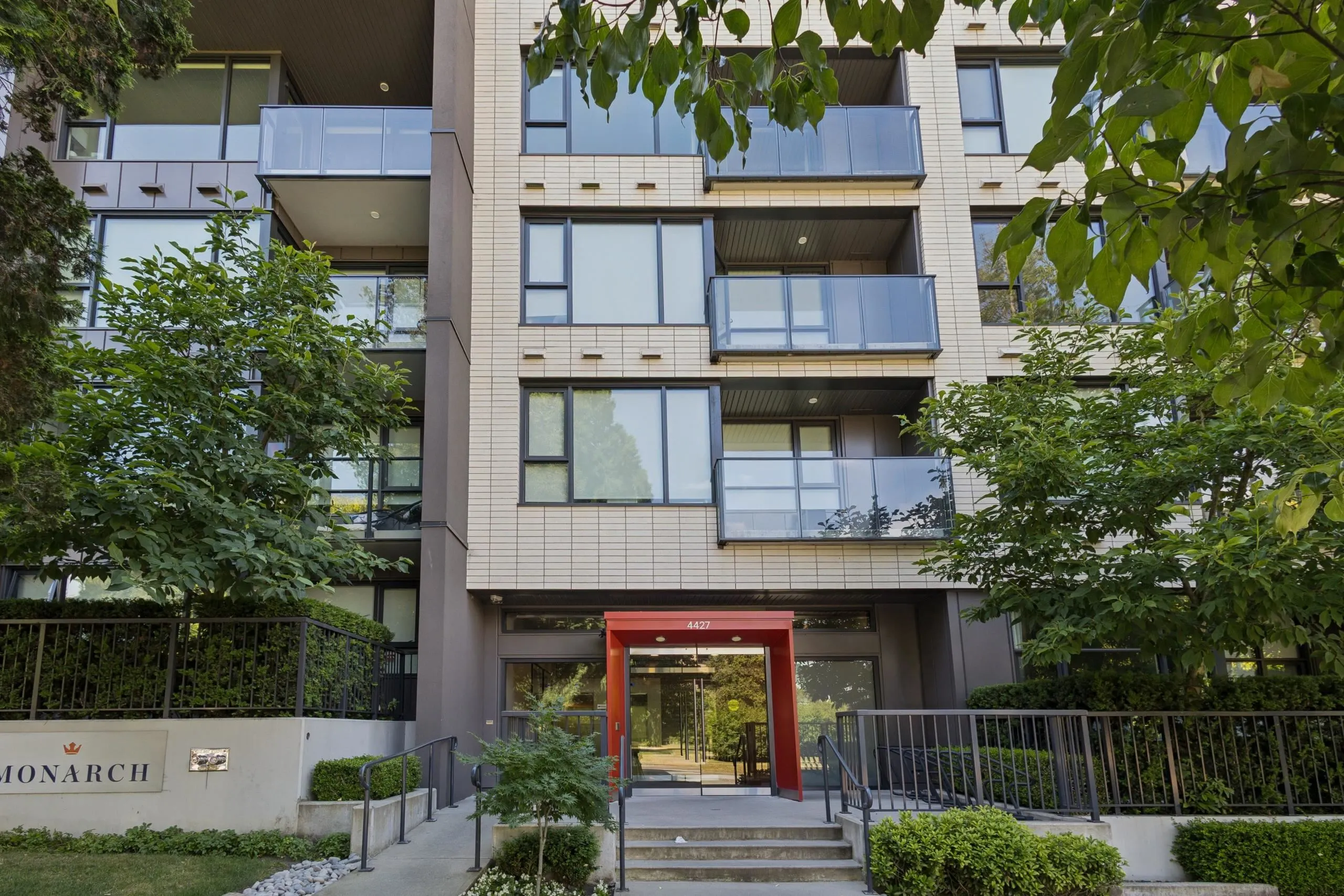 4427 Cambie Street #601