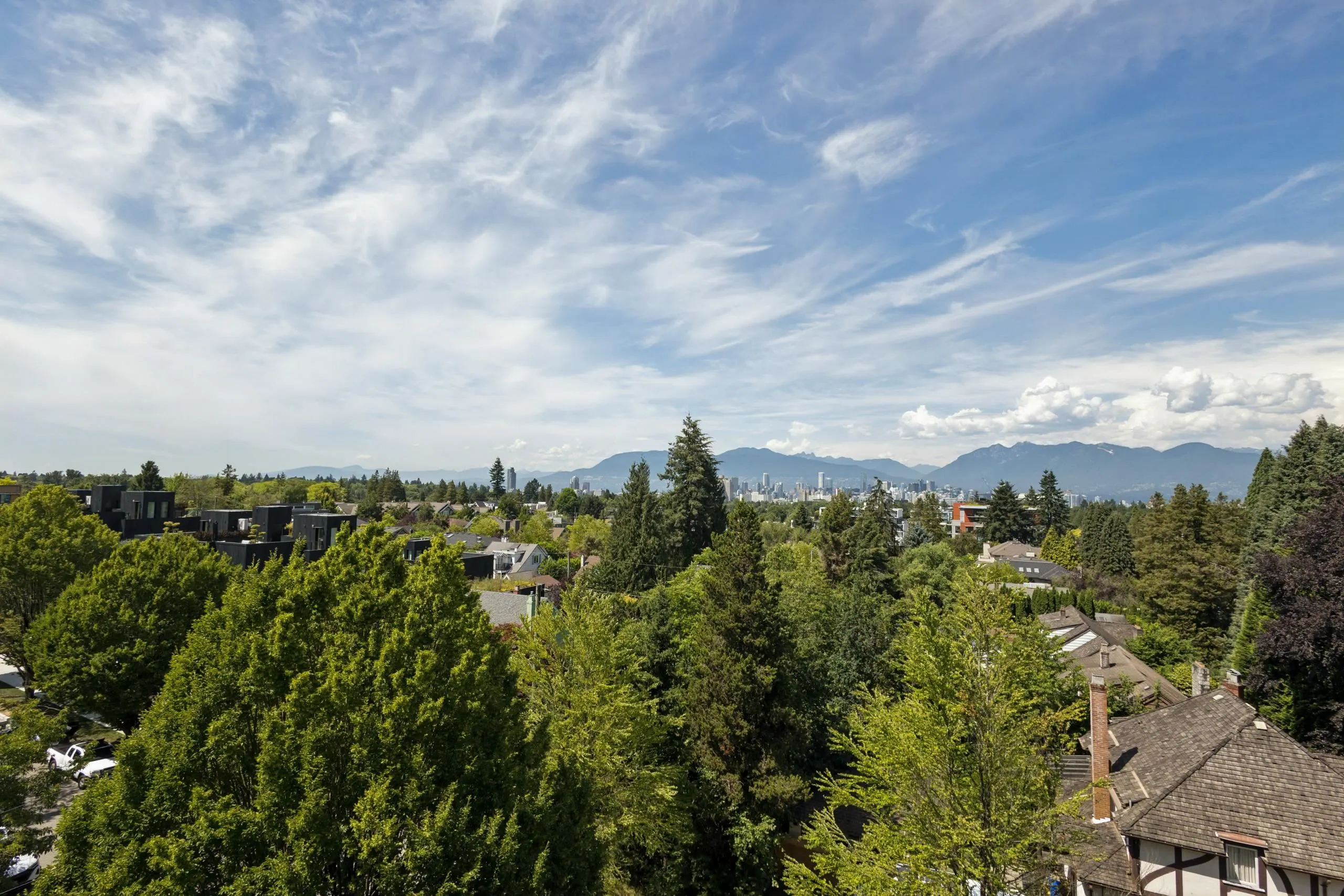 4427 Cambie Street #601