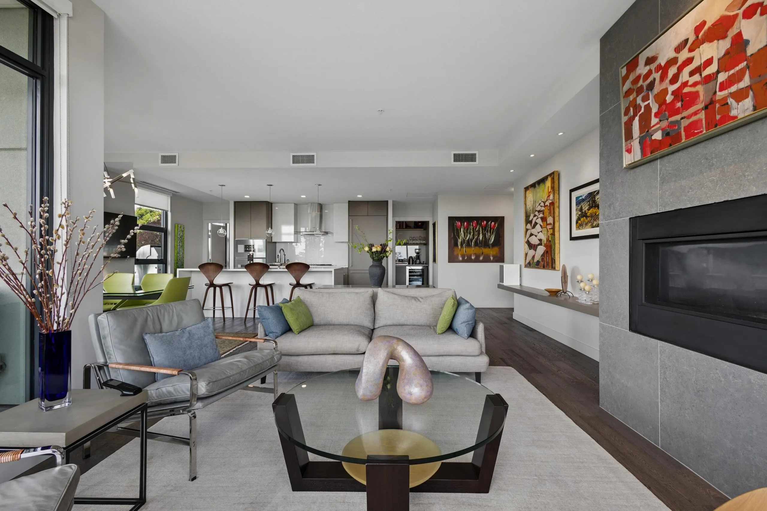 4427 Cambie Street #601