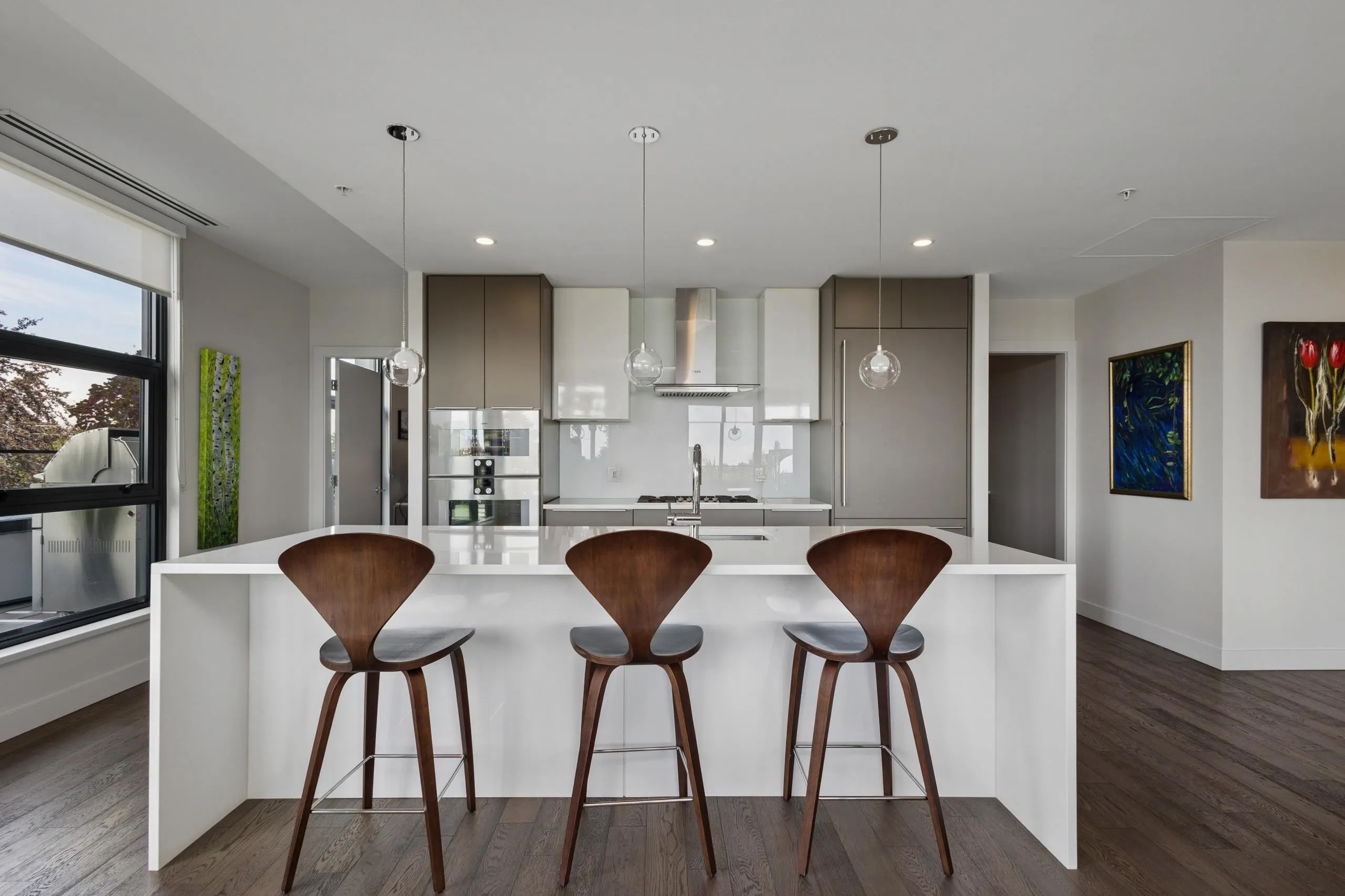4427 Cambie Street #601