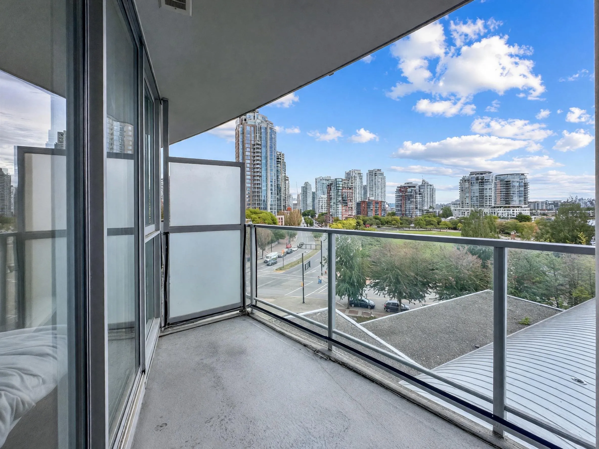 1408 Strathmore Mews #708