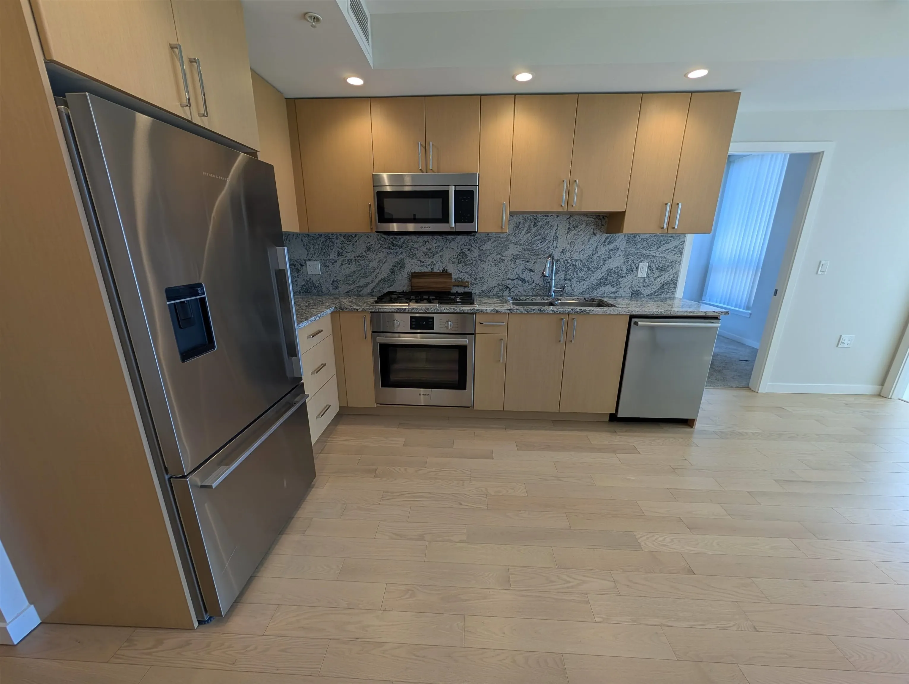 1708 Ontario Street #411