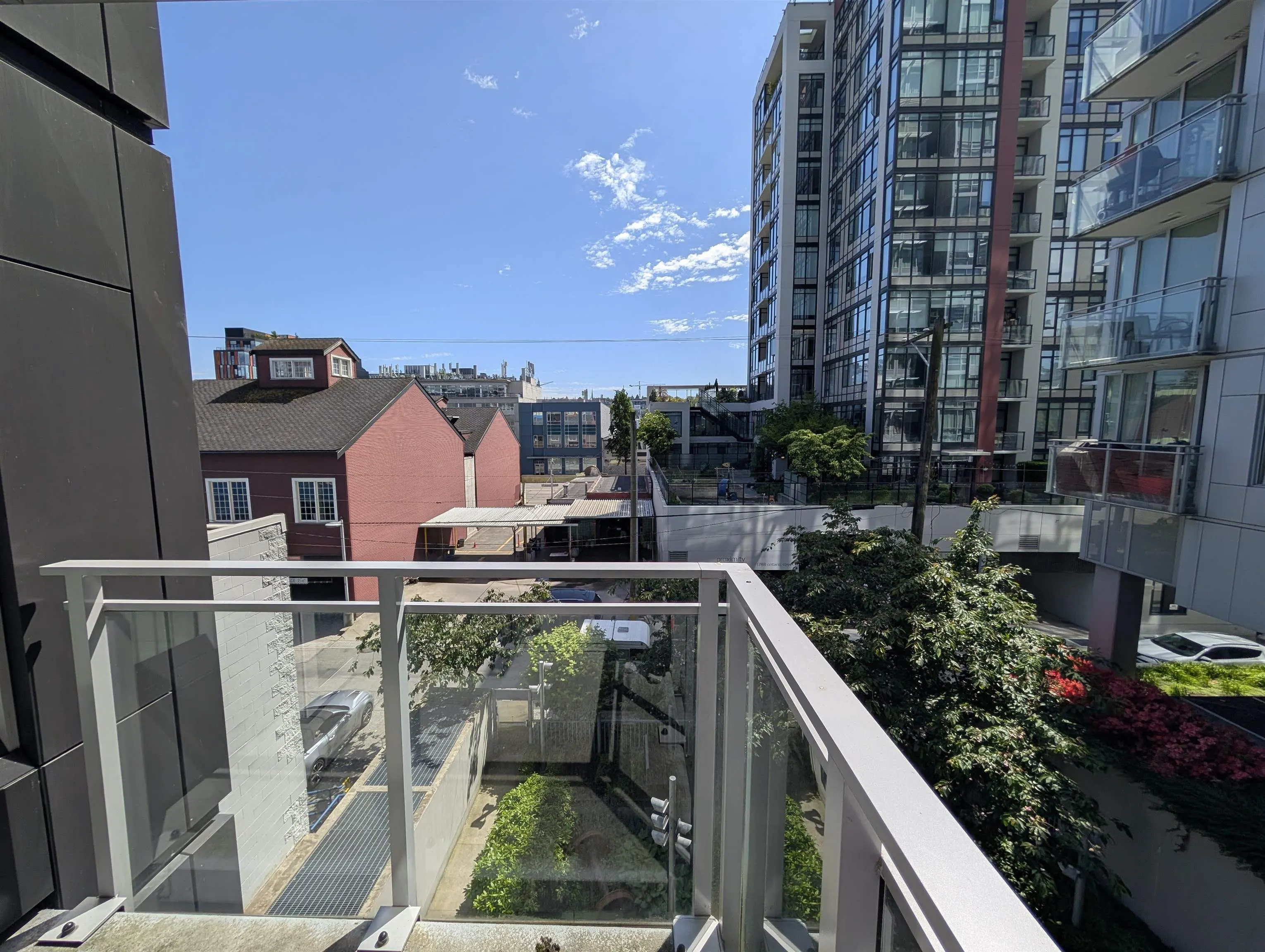 1708 Ontario Street #411