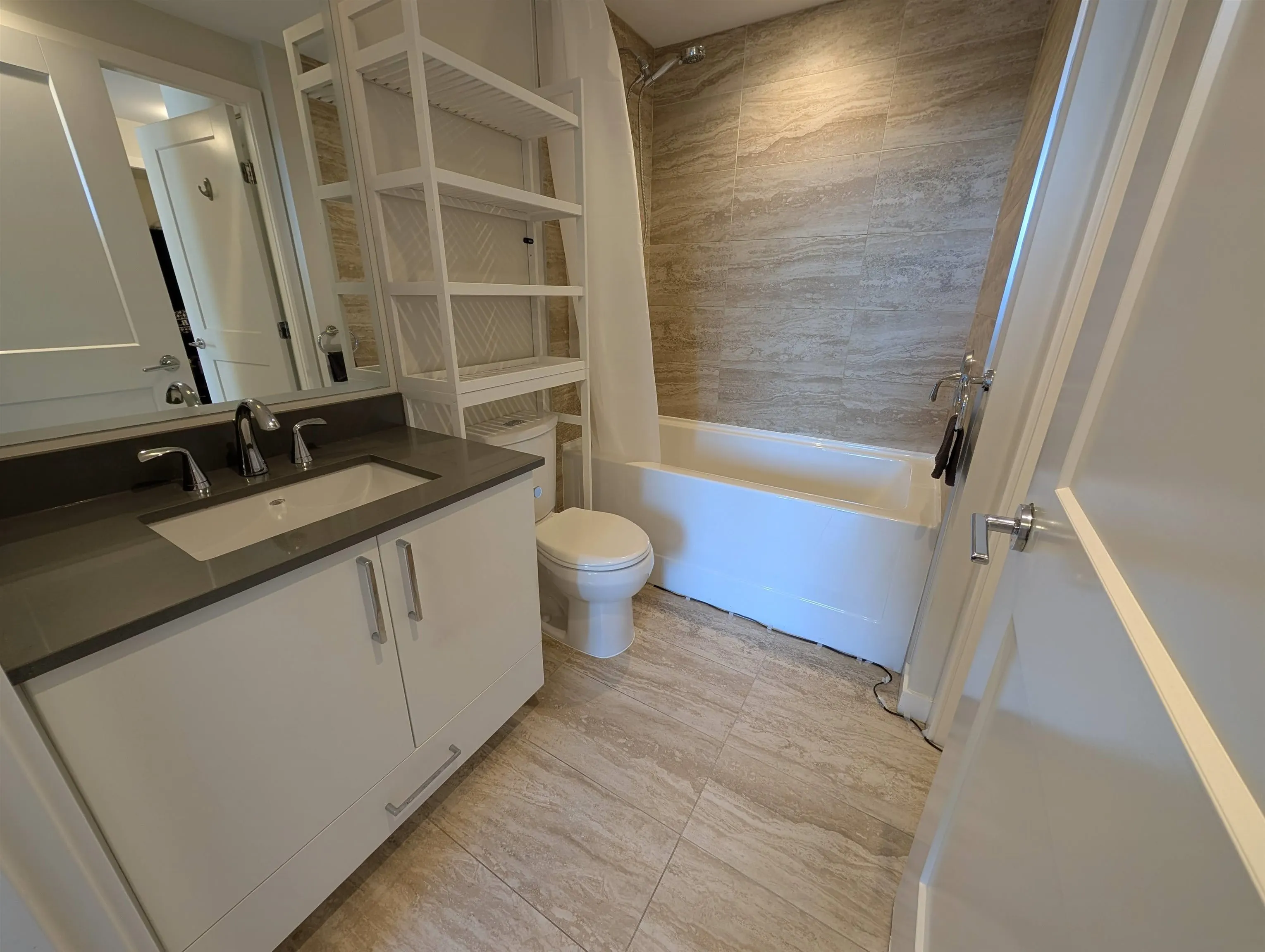 1708 Ontario Street #411