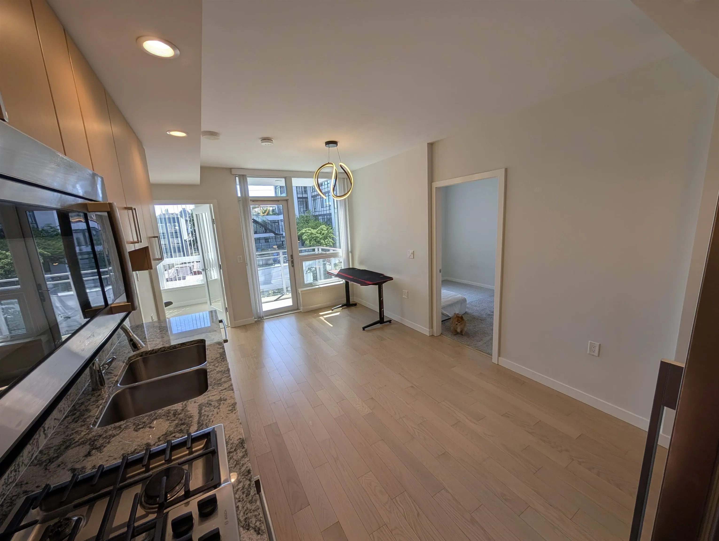 1708 Ontario Street #411